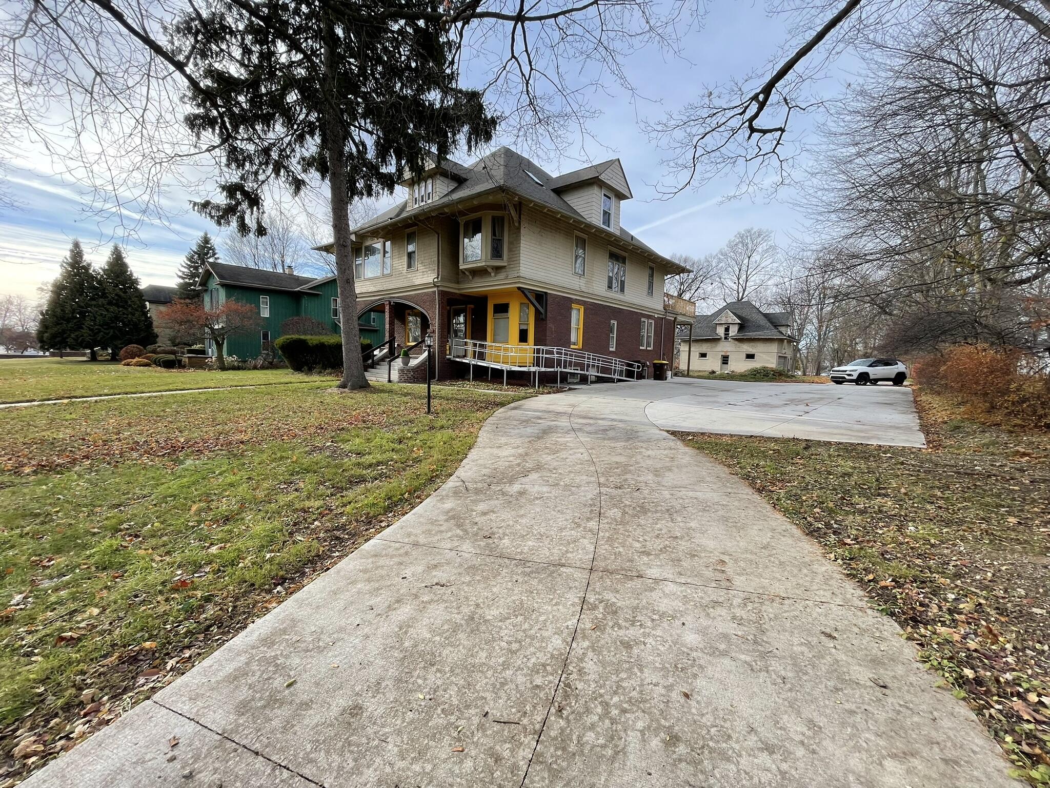 623 N State Street Property Photo 70