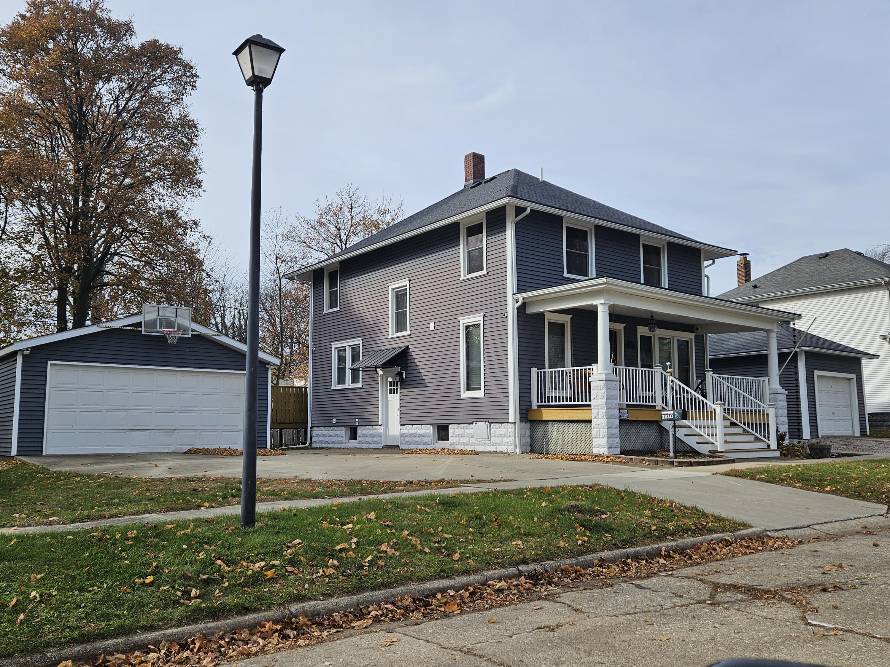 1210 Guernsey Court Property Photo 1