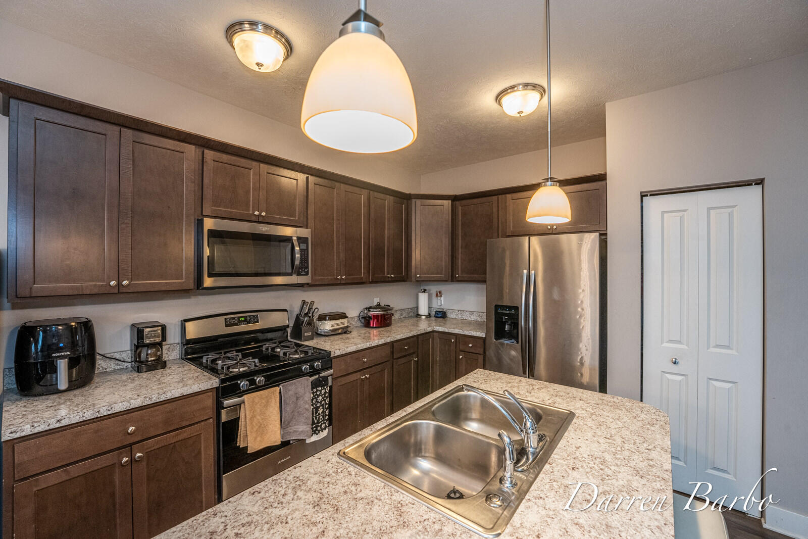 3684 Merriville Court Property Photo 4