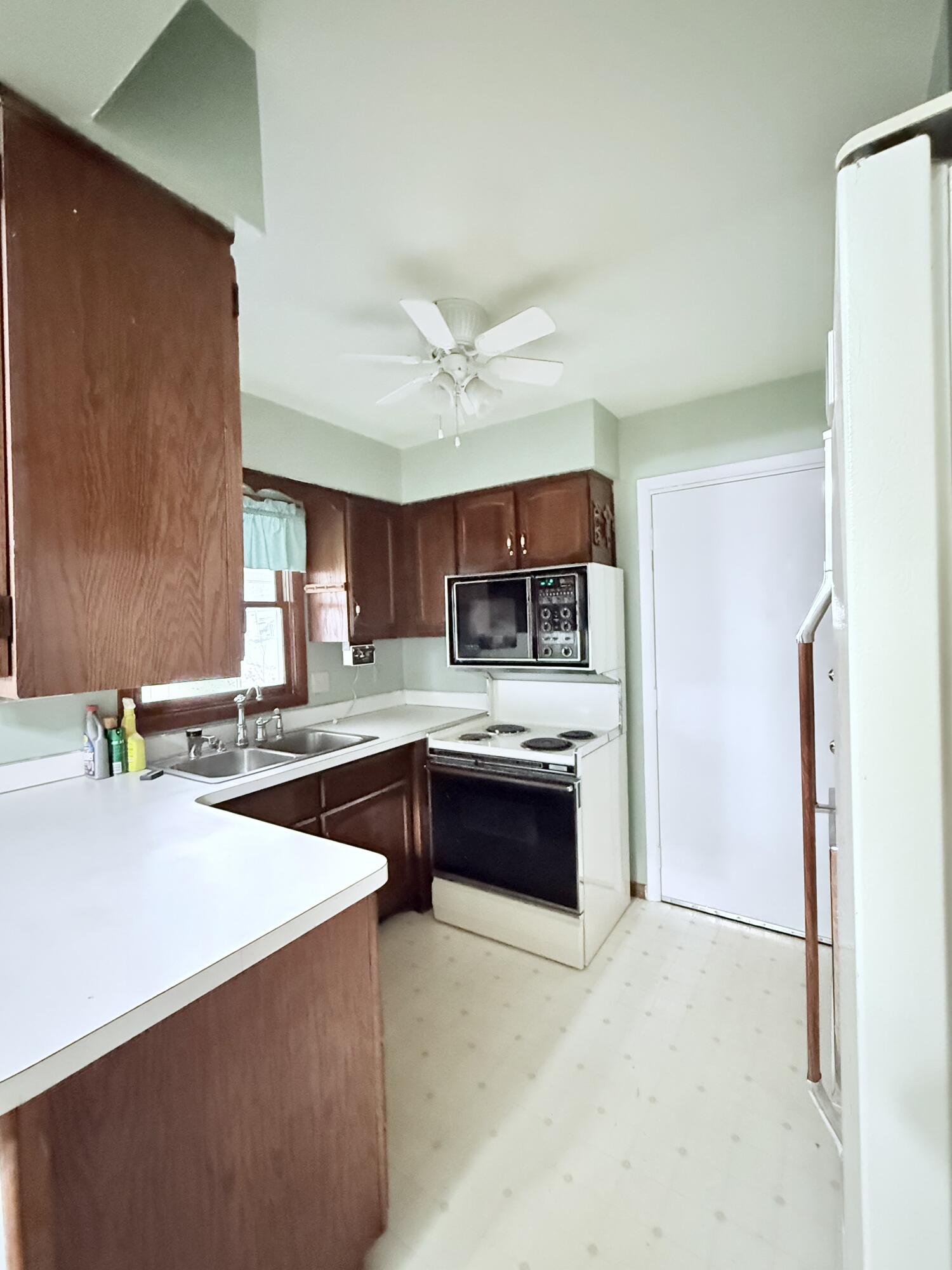 125 Loyd Drive Property Photo 3