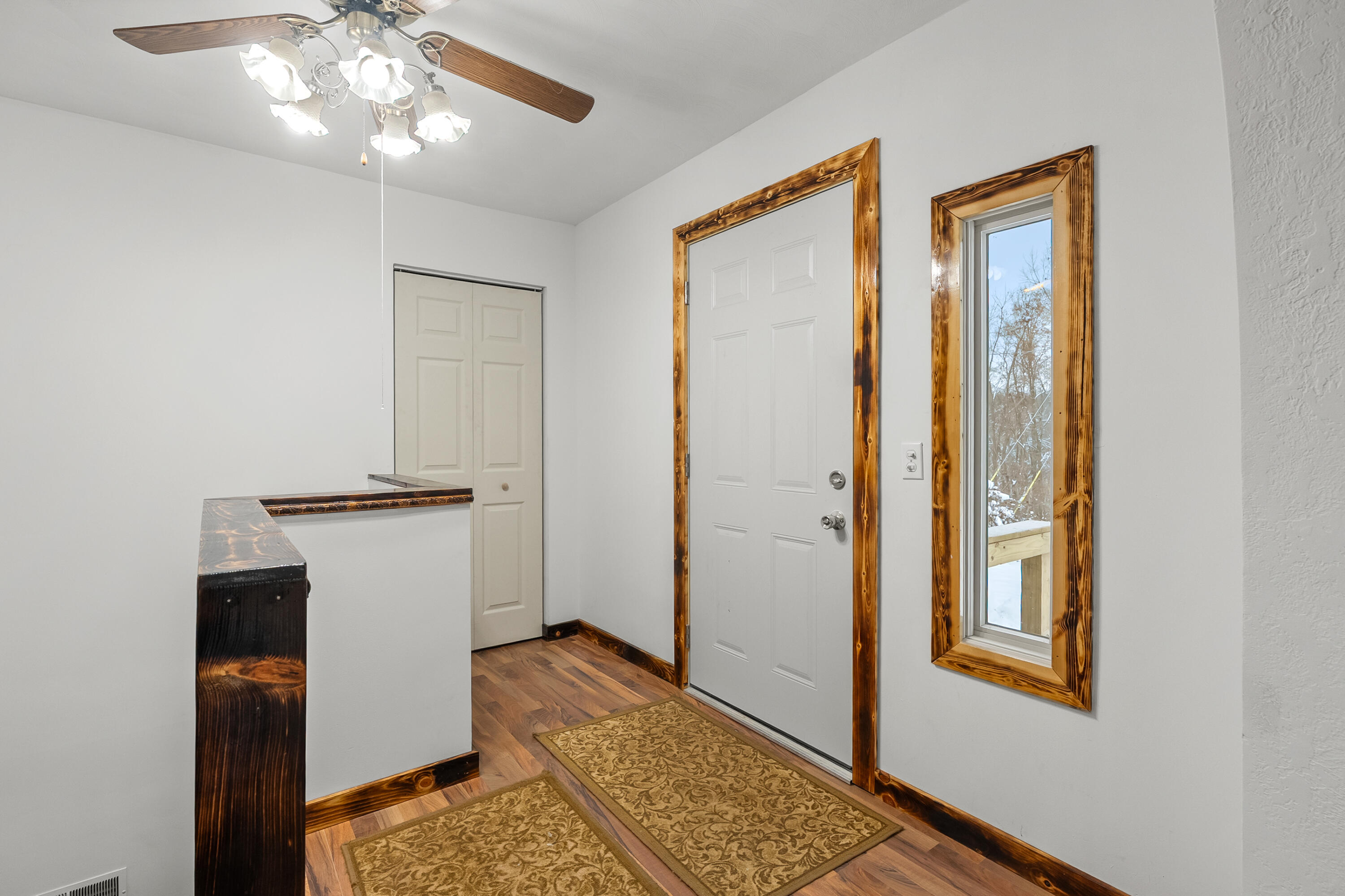 1707 W Bristol Road Property Photo 28