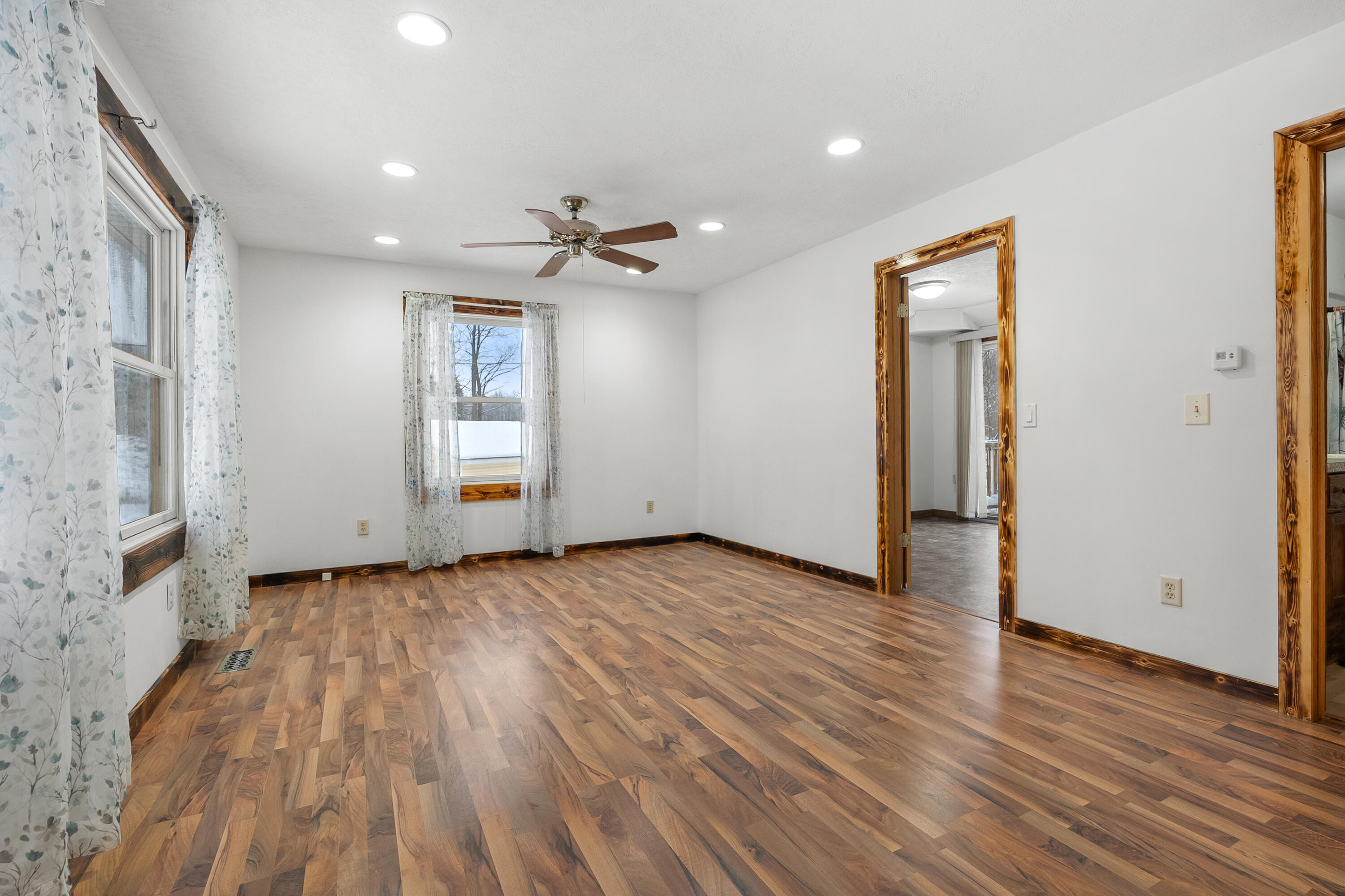 1707 W Bristol Road Property Photo 29