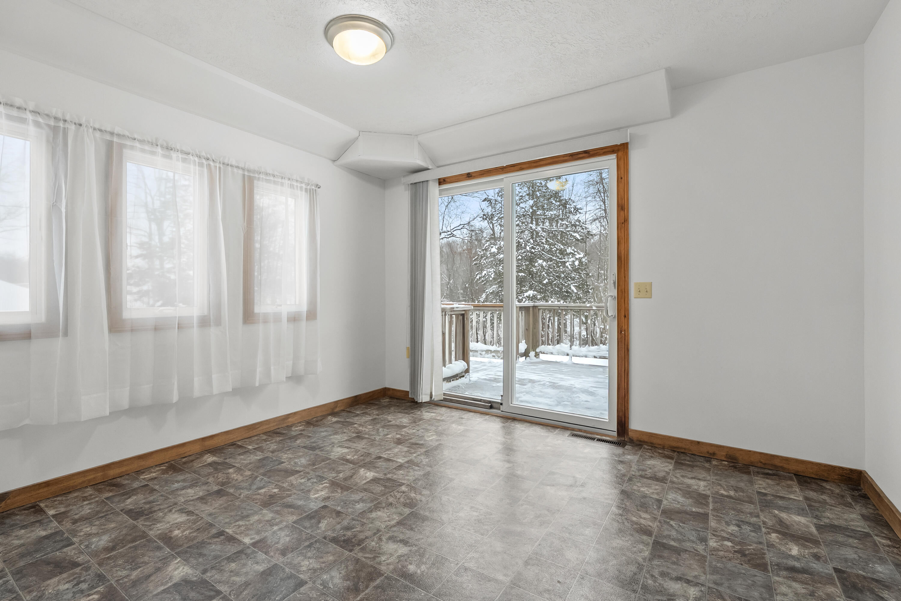 1707 W Bristol Road Property Photo 37
