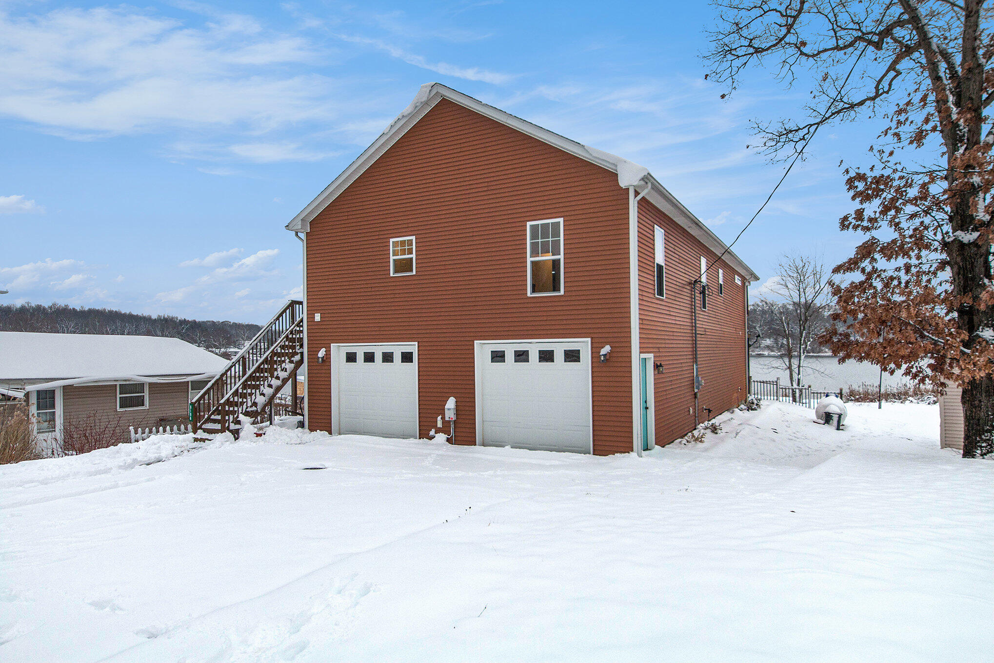 7177 Longview Court Property Photo 3