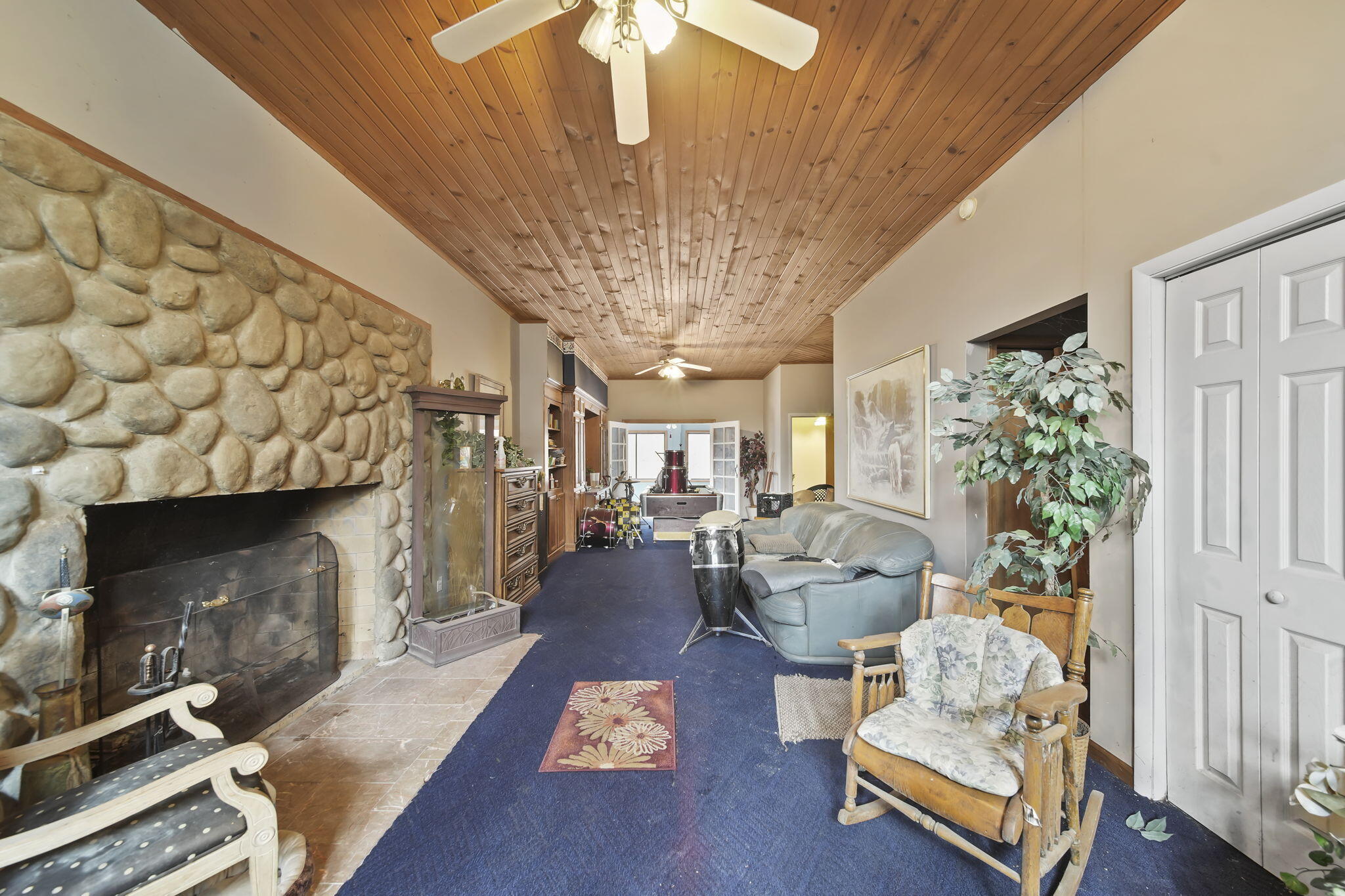 270 Wood Hills Drive Property Photo 16