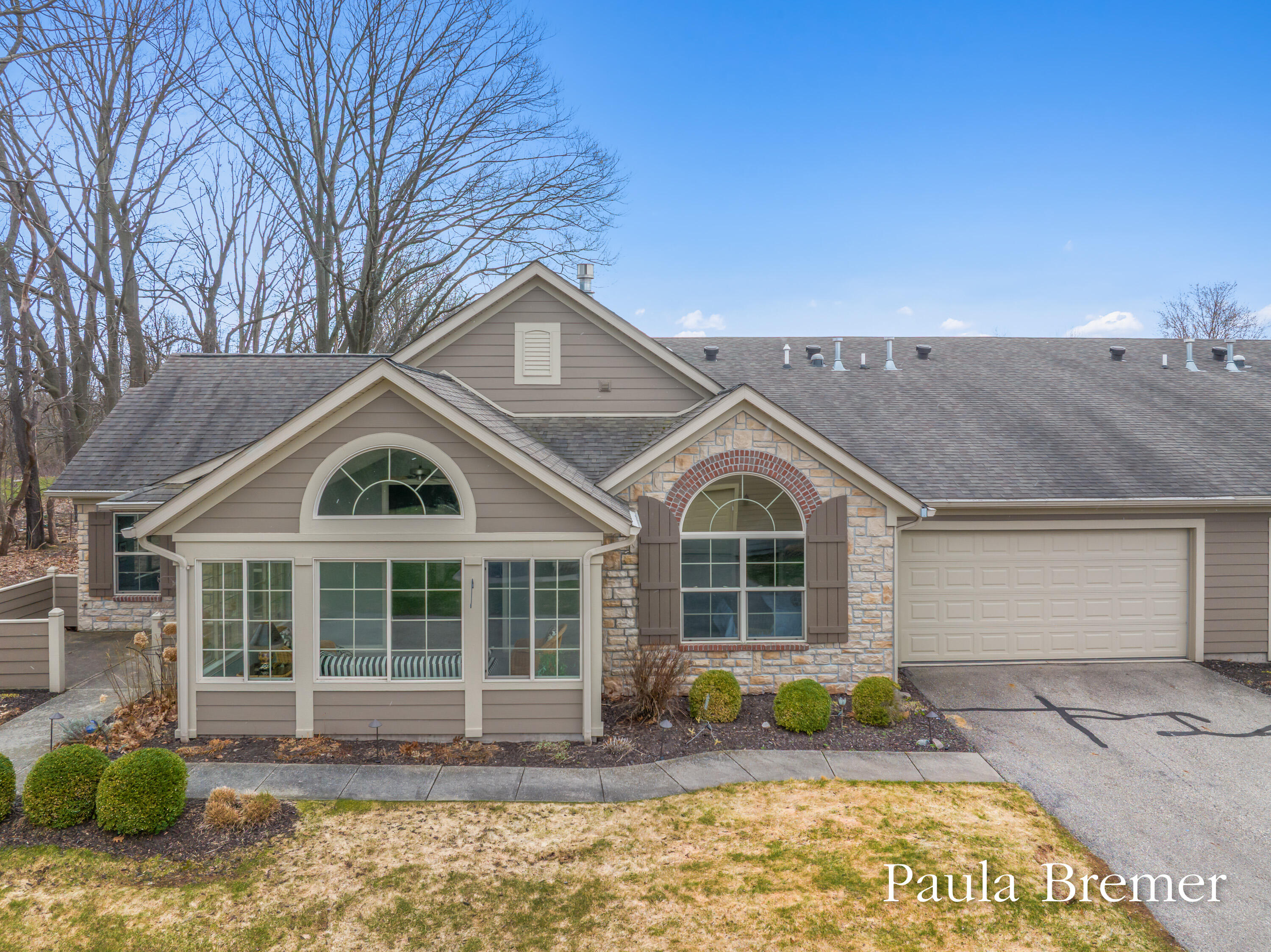856 Bridge Crest Drive Se Property Photo 1