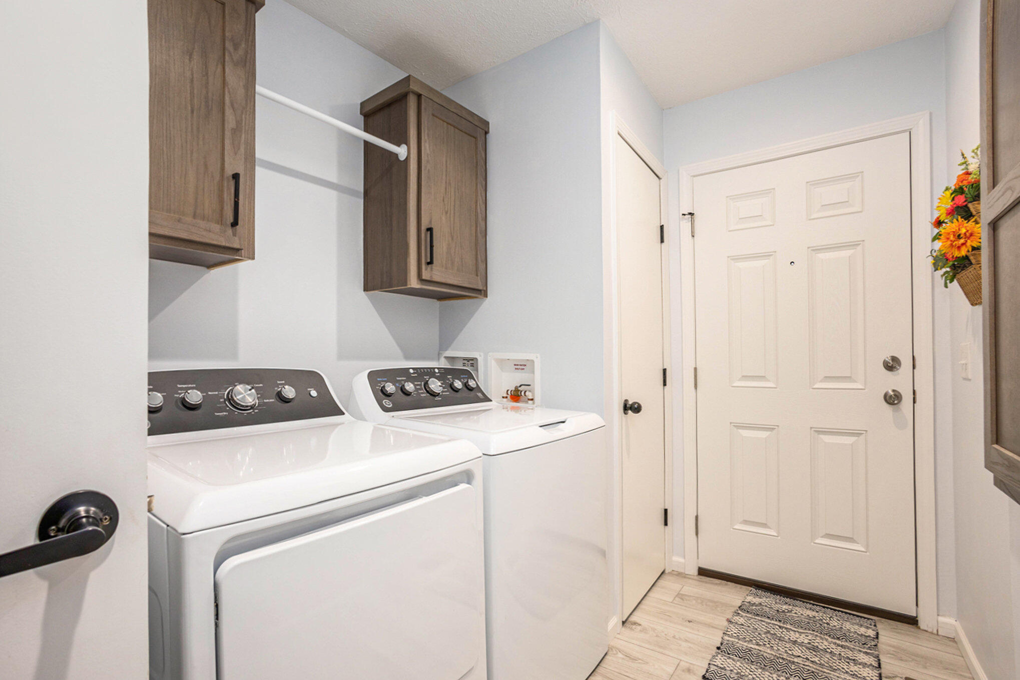 5219 Hollow Lane Property Photo 14