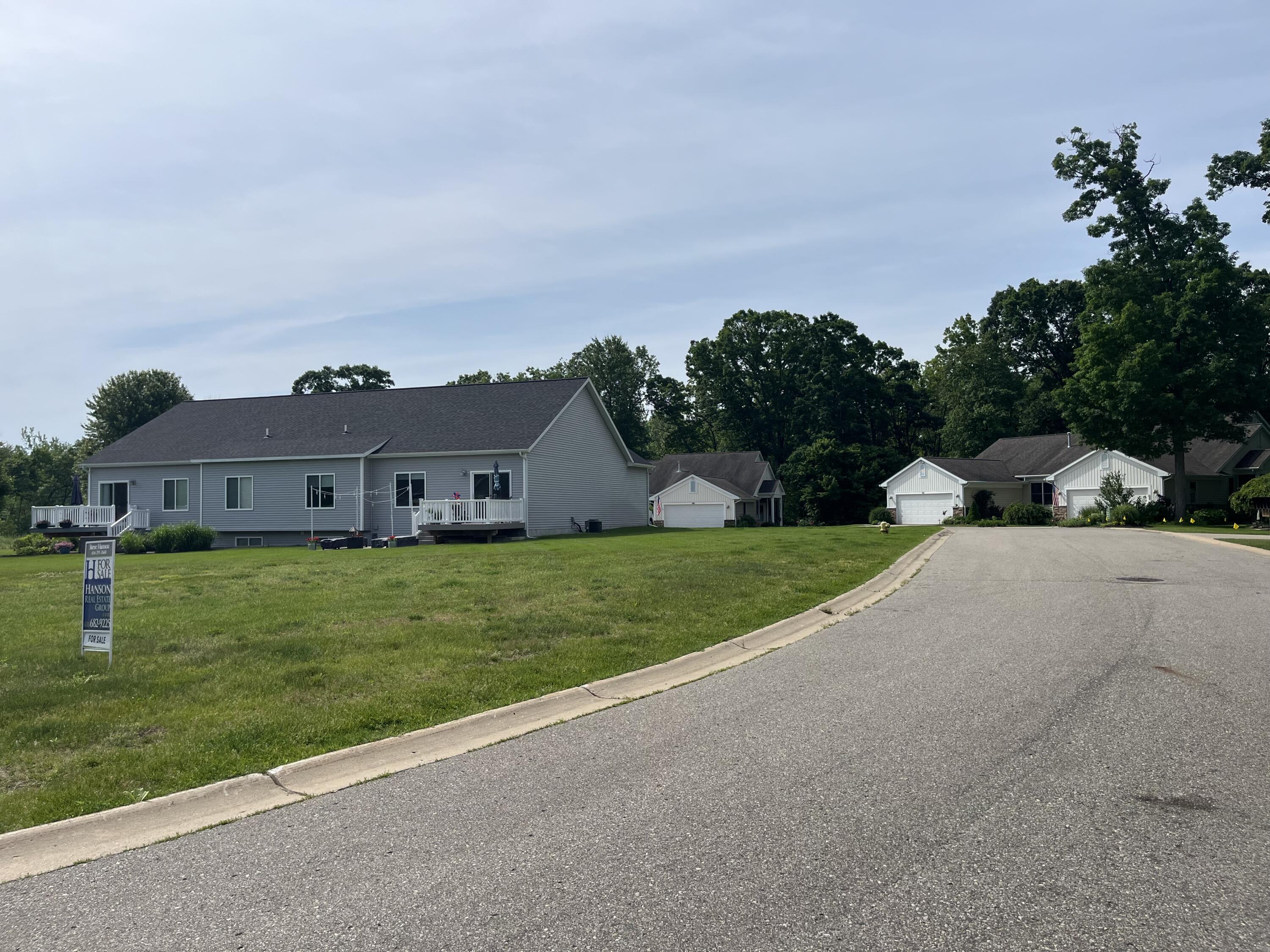 1460-1462 Trail View Drive Property Photo 4