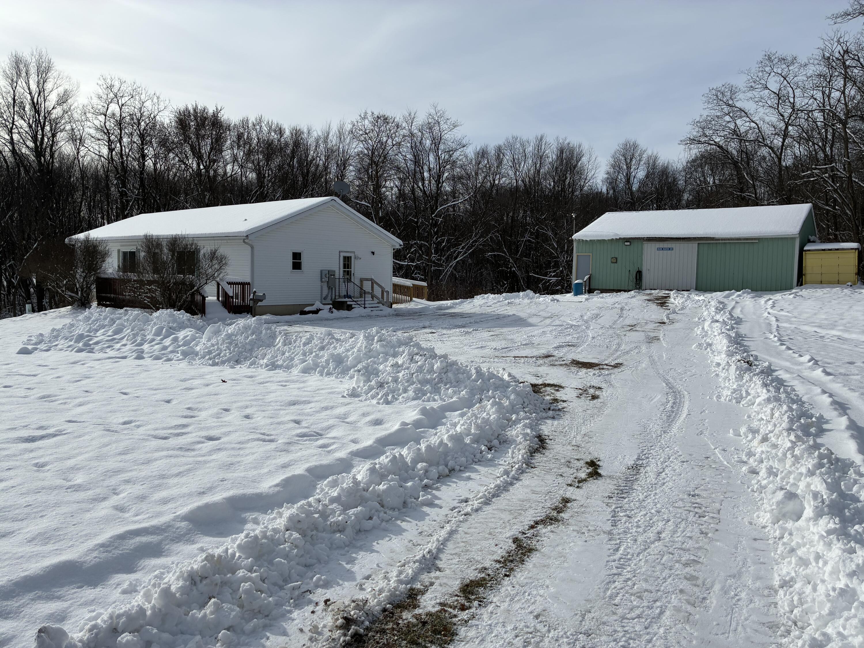 11349 6 Mile Road Property Photo 1