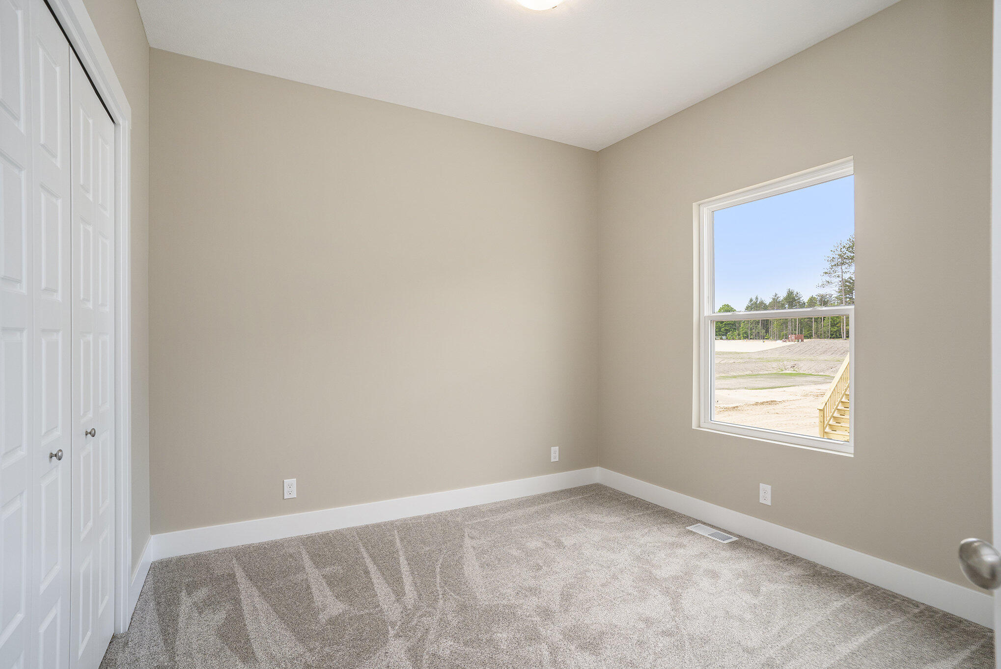 2471 Gray Wolf Way Property Photo 8