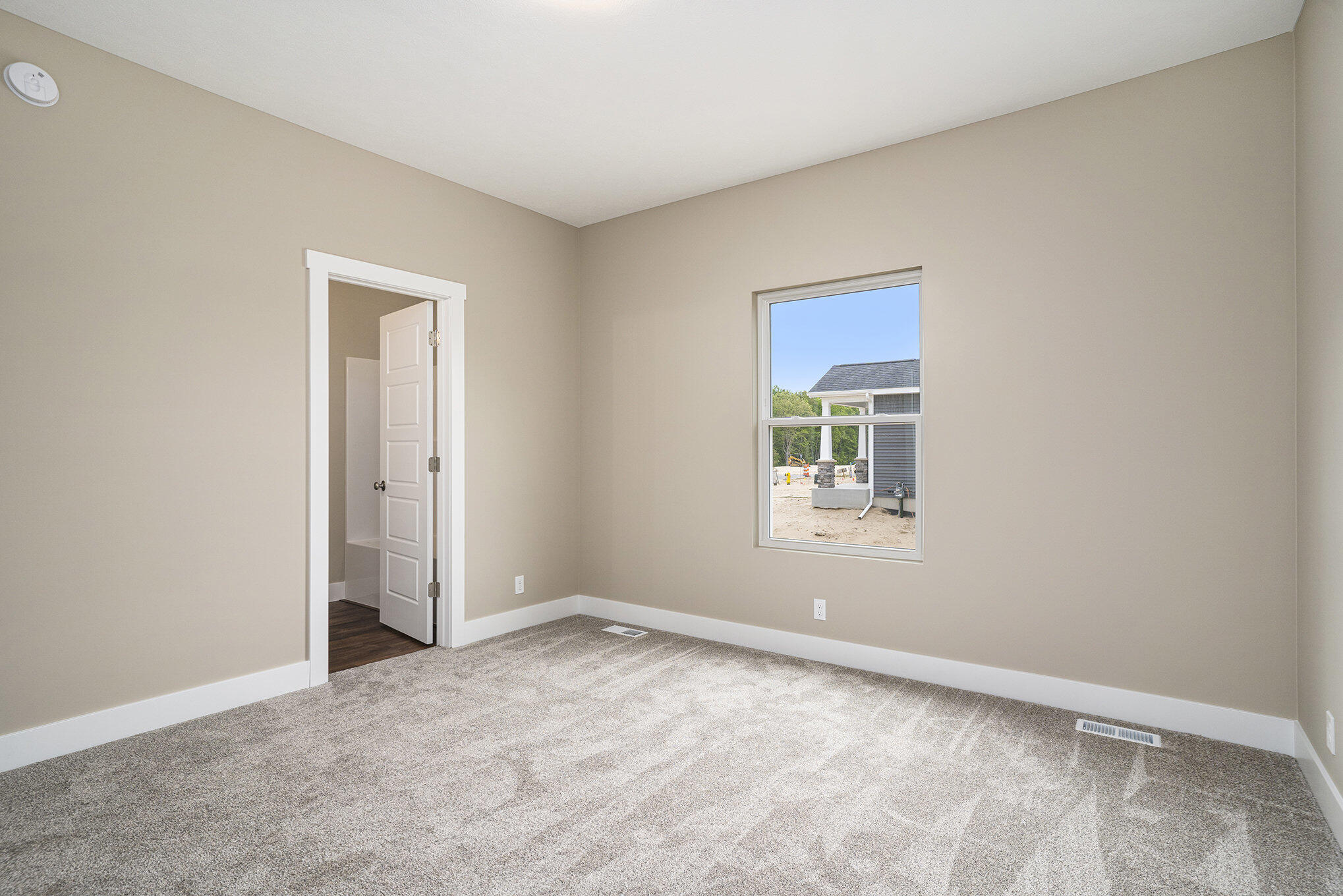 2471 Gray Wolf Way Property Photo 10