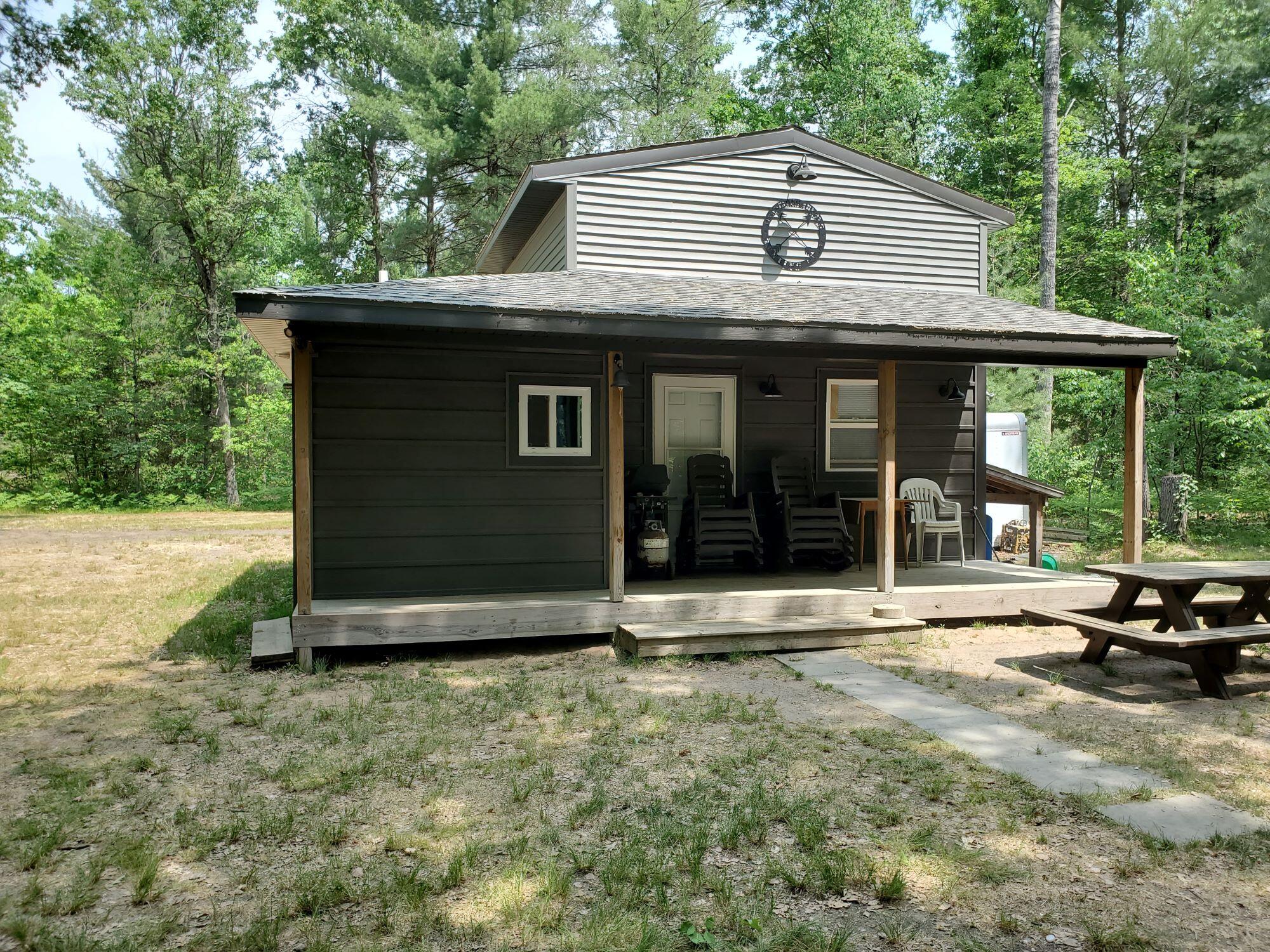 5242 S Forest Drive Property Photo 1