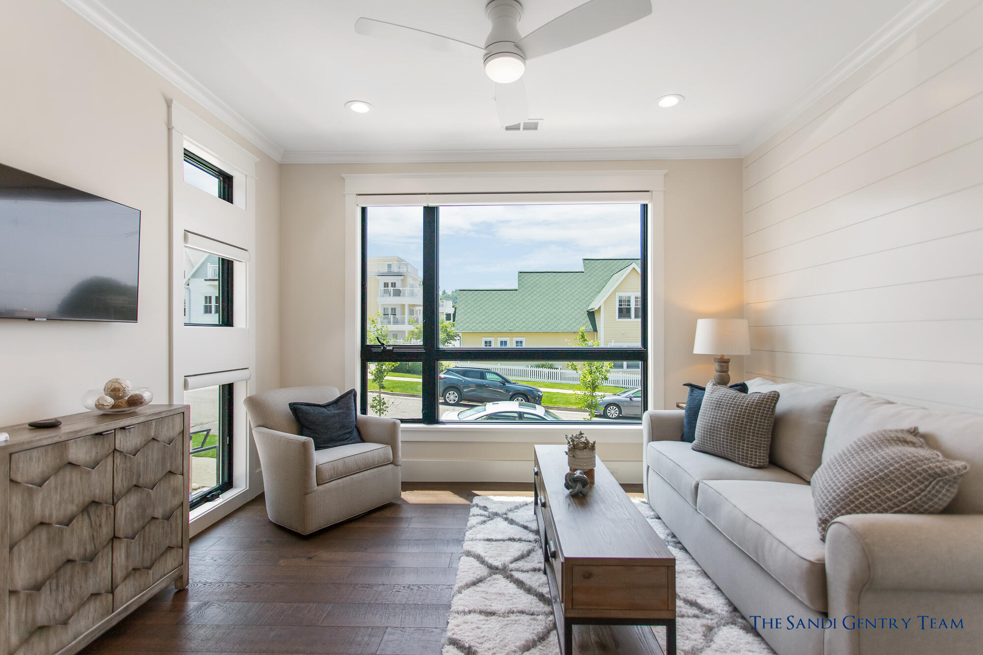 218 S Harbor Drive 202 Property Photo 20