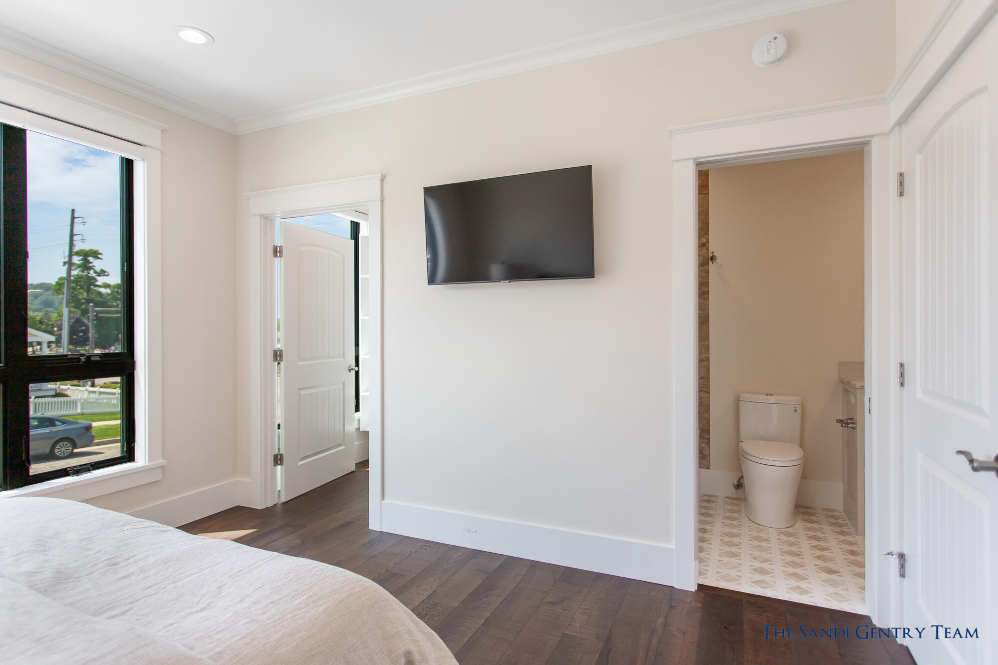218 S Harbor Drive 202 Property Photo 22