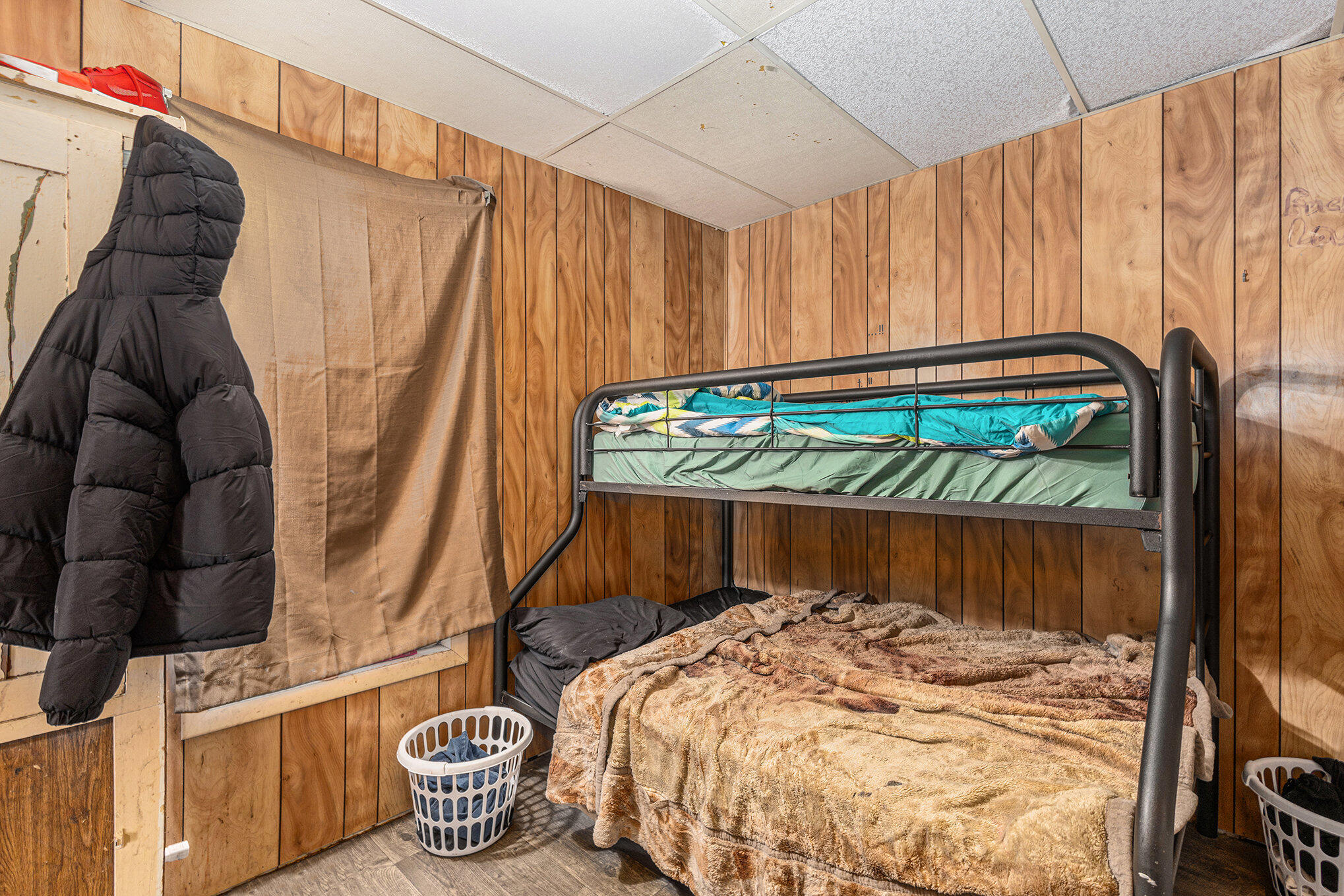 140 W Main Street Property Photo 17