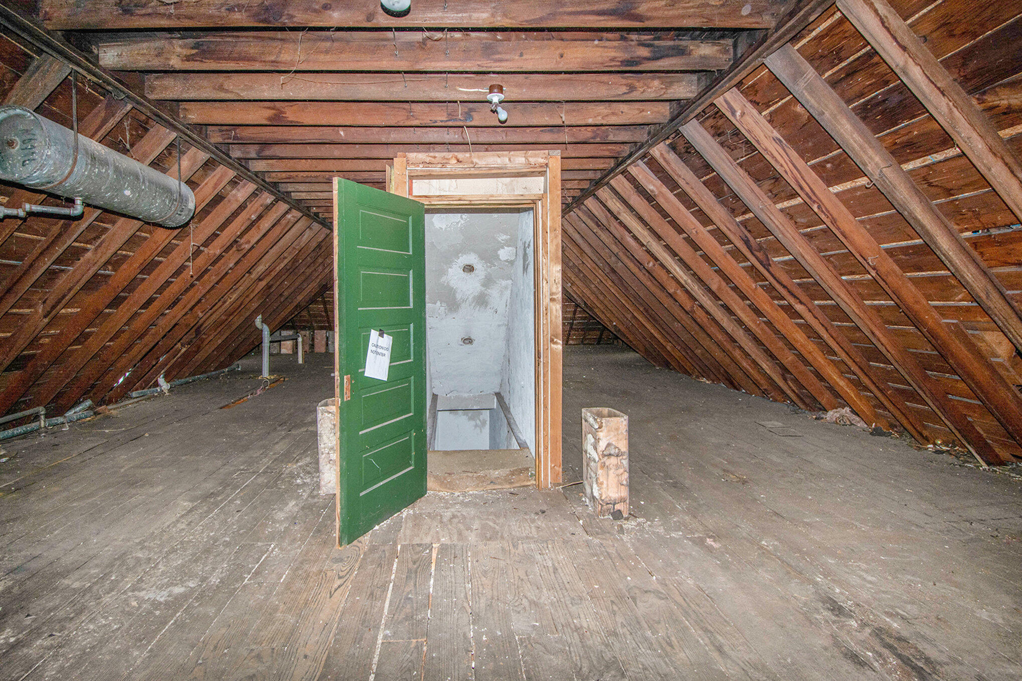 542 A Street Property Photo 37