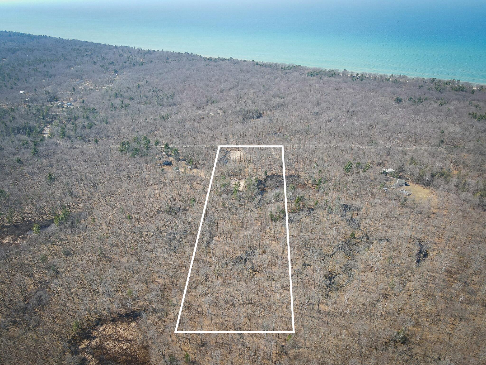 4986 N Ridge Road Property Photo 1
