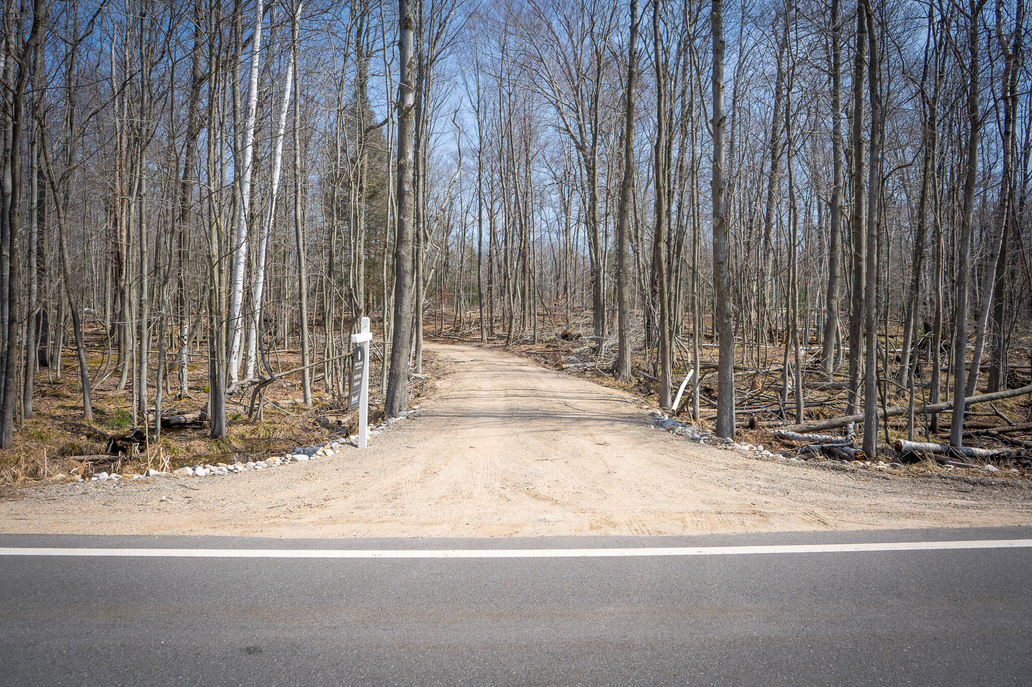 4986 N Ridge Road Property Photo 10