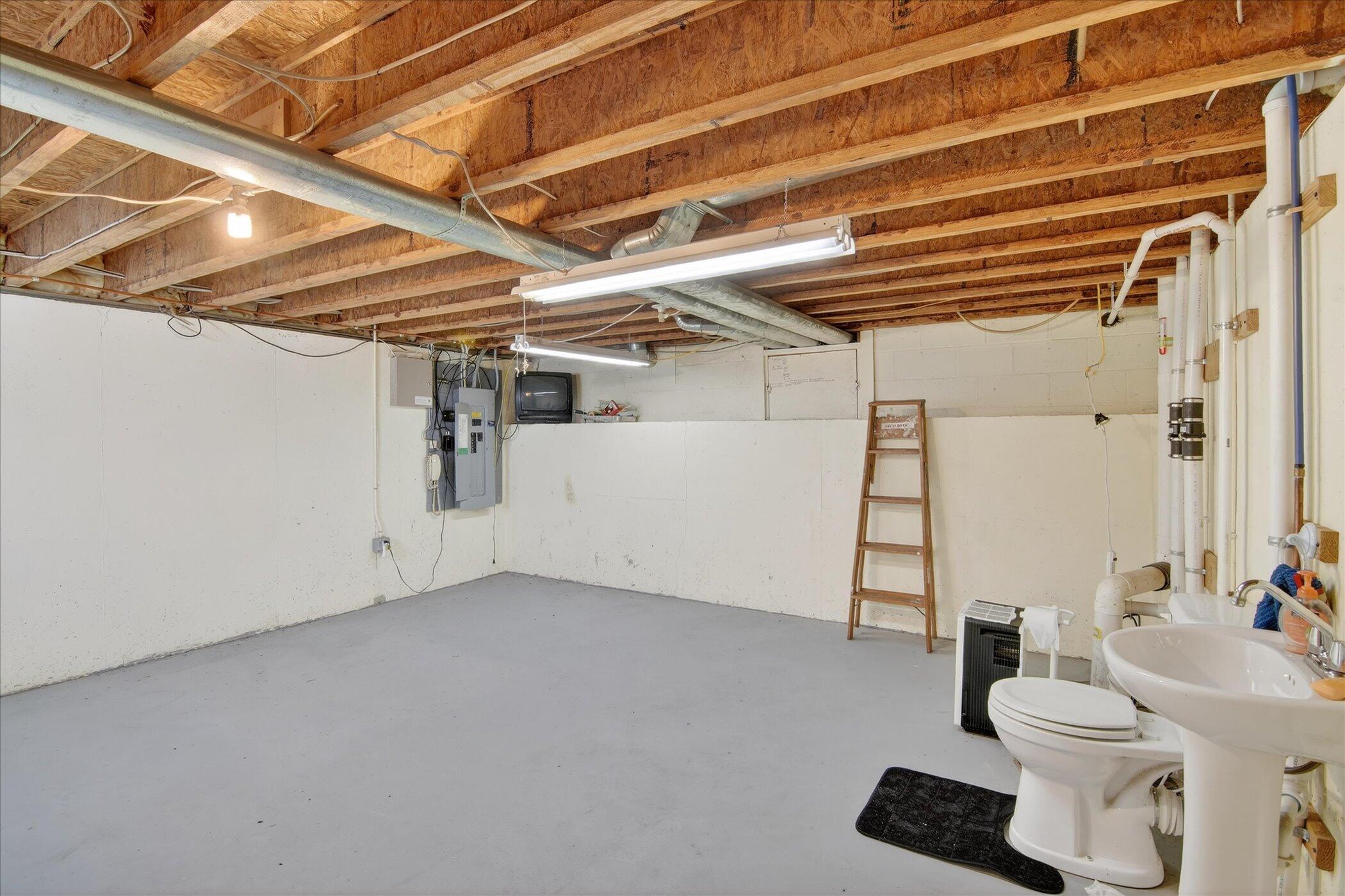 289 Lyon Lake Road Property Photo 40
