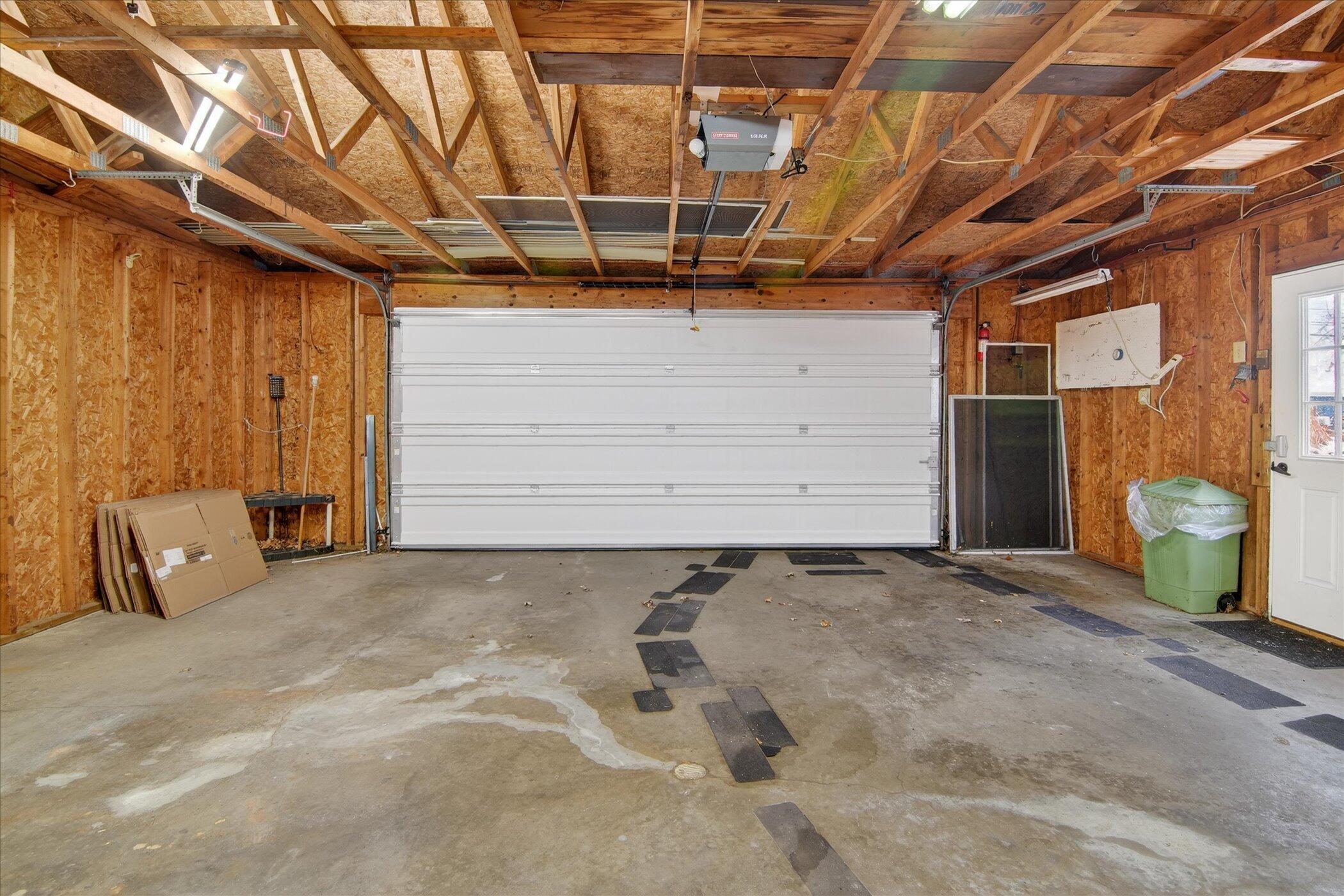 289 Lyon Lake Road Property Photo 42