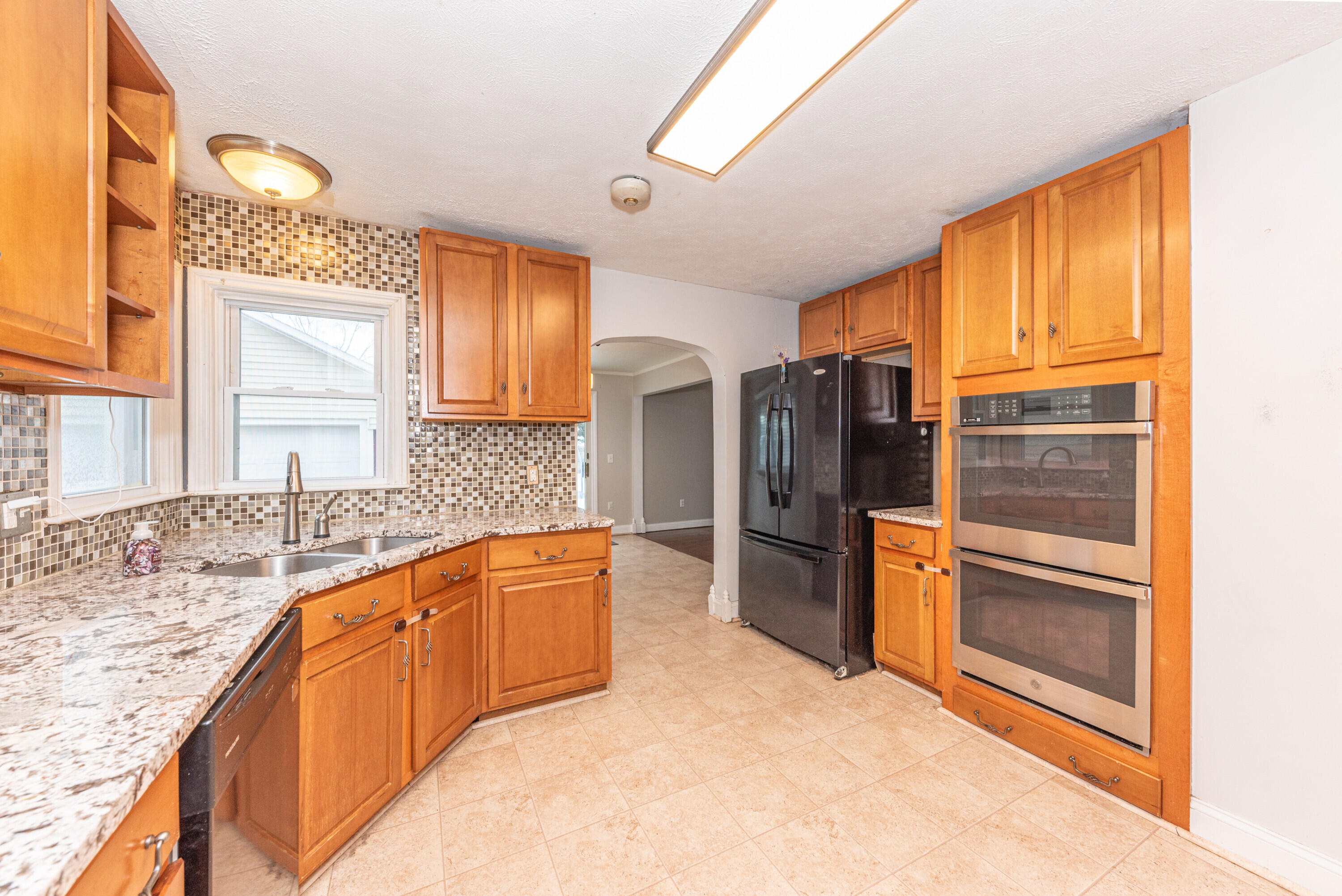 1005 S Wisner Street Property Photo 10