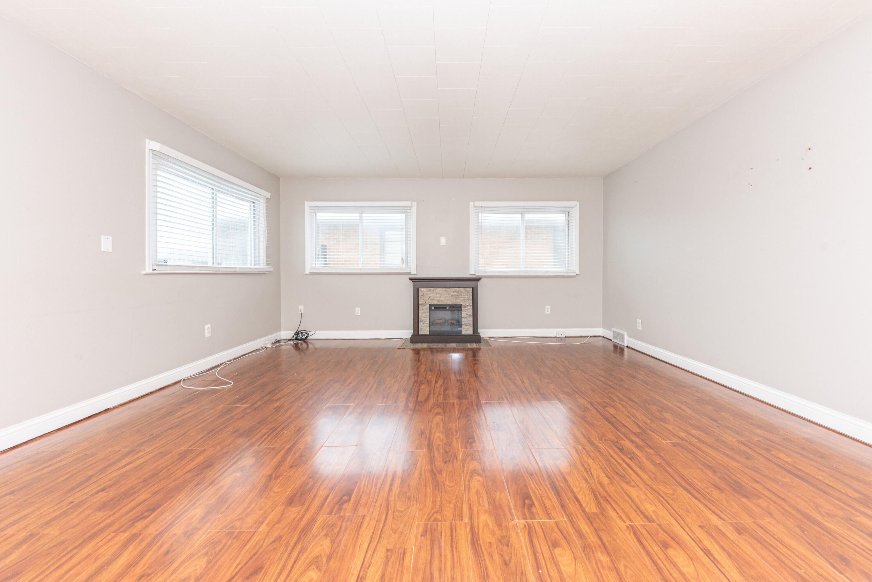 1005 S Wisner Street Property Photo 17