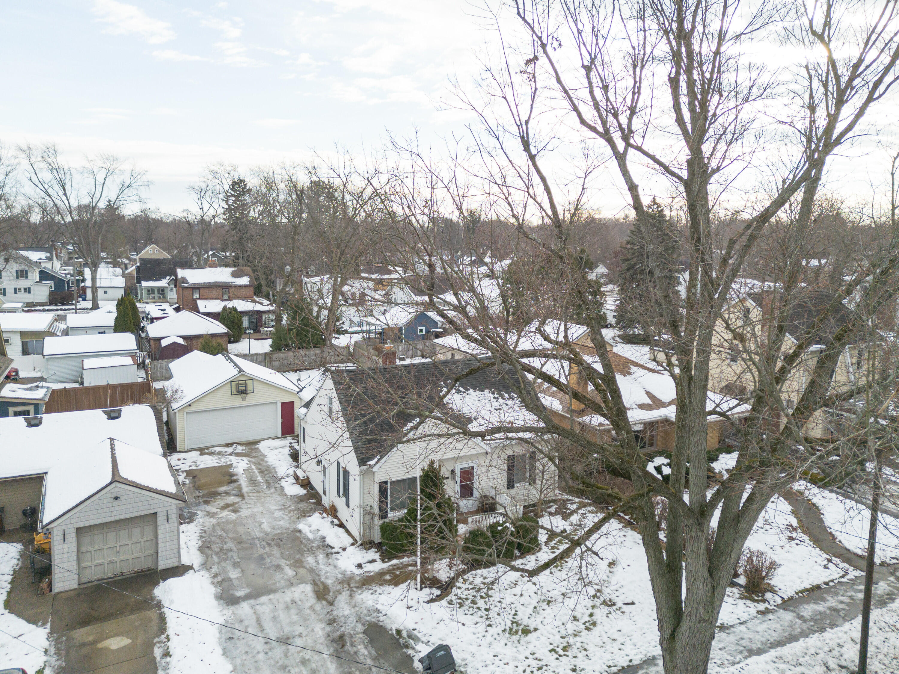 1005 S Wisner Street Property Photo 36