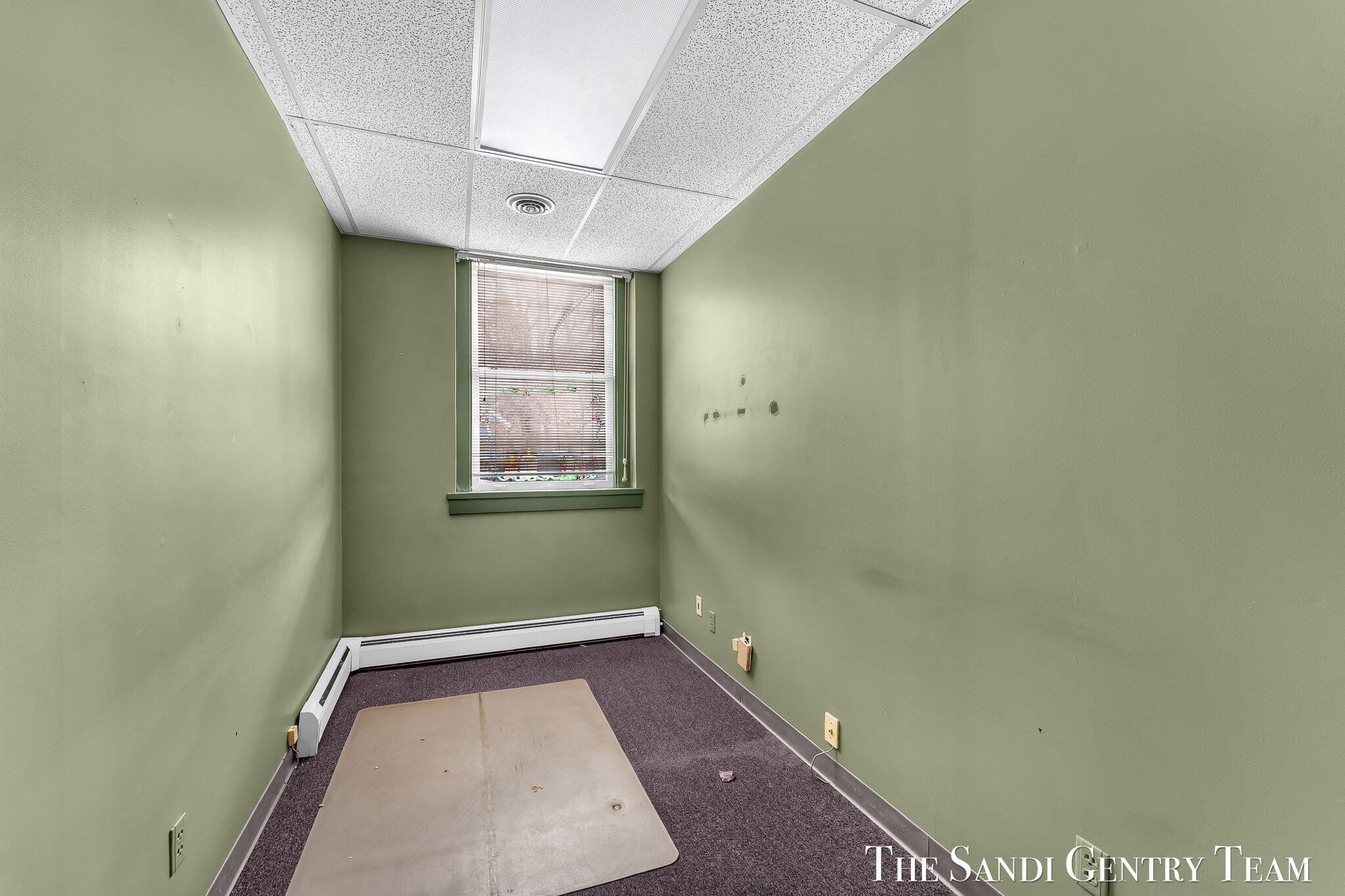 327 S Hancock Street Property Photo 19