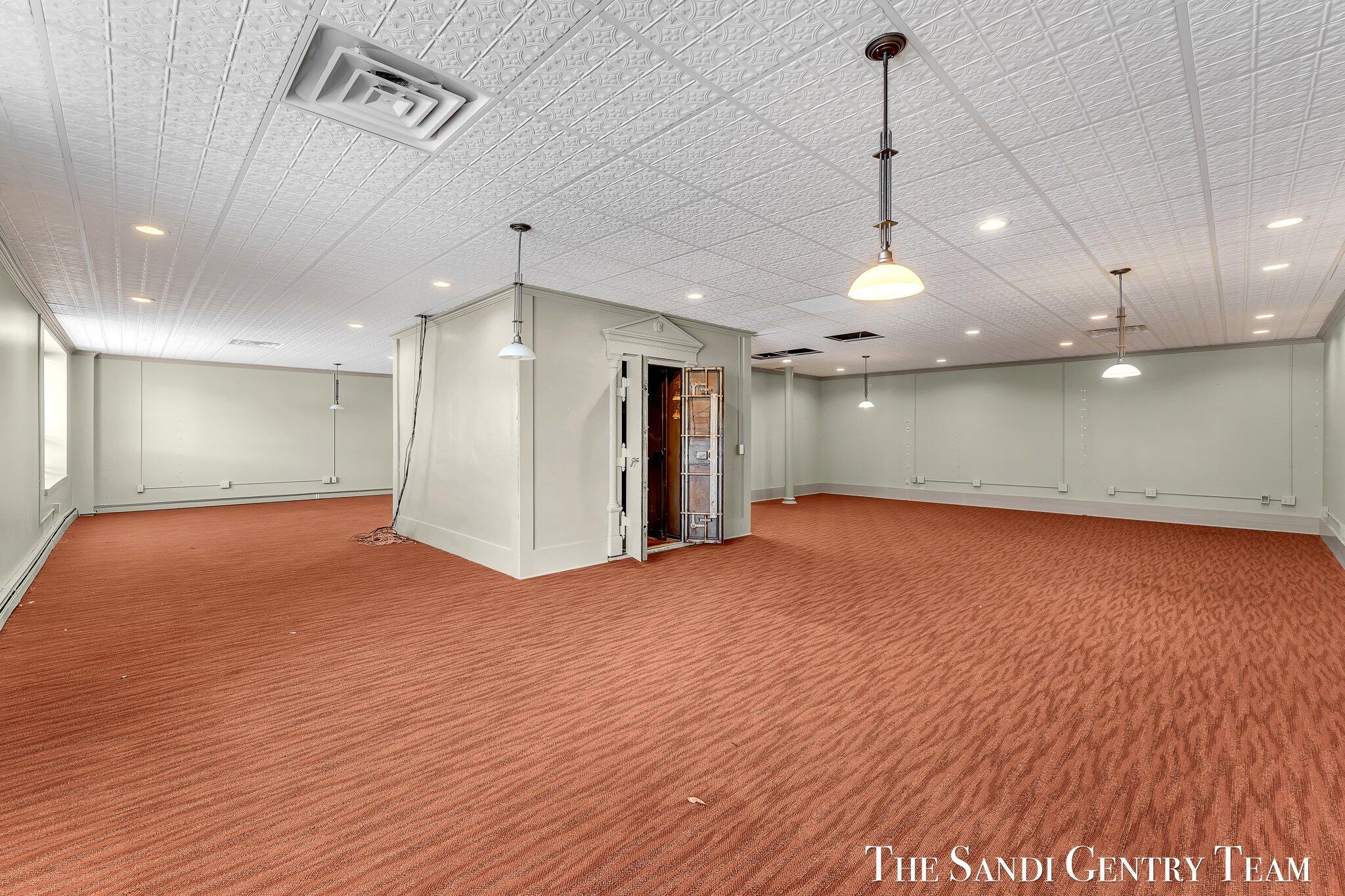 327 S Hancock Street Property Photo 23