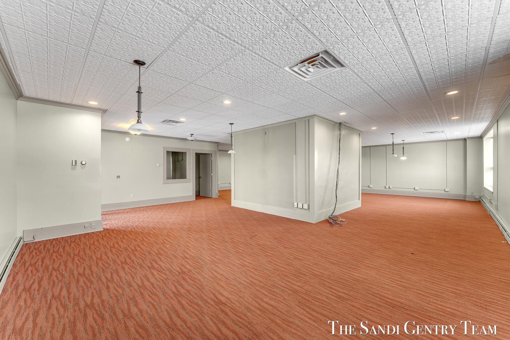 327 S Hancock Street Property Photo 25