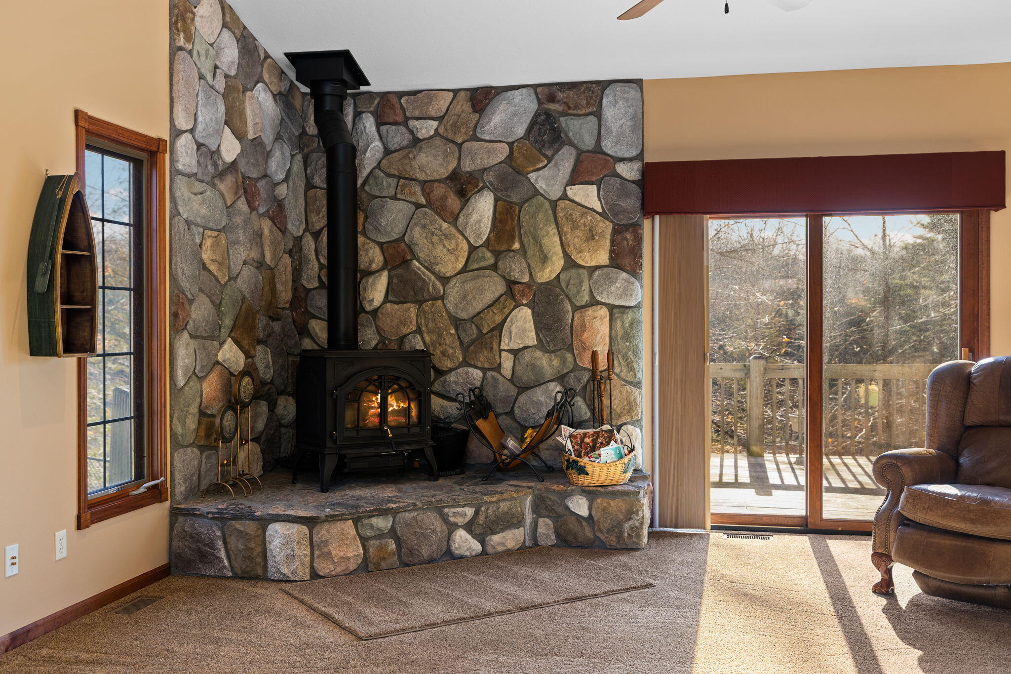 15445 Holly Drive Property Photo 6