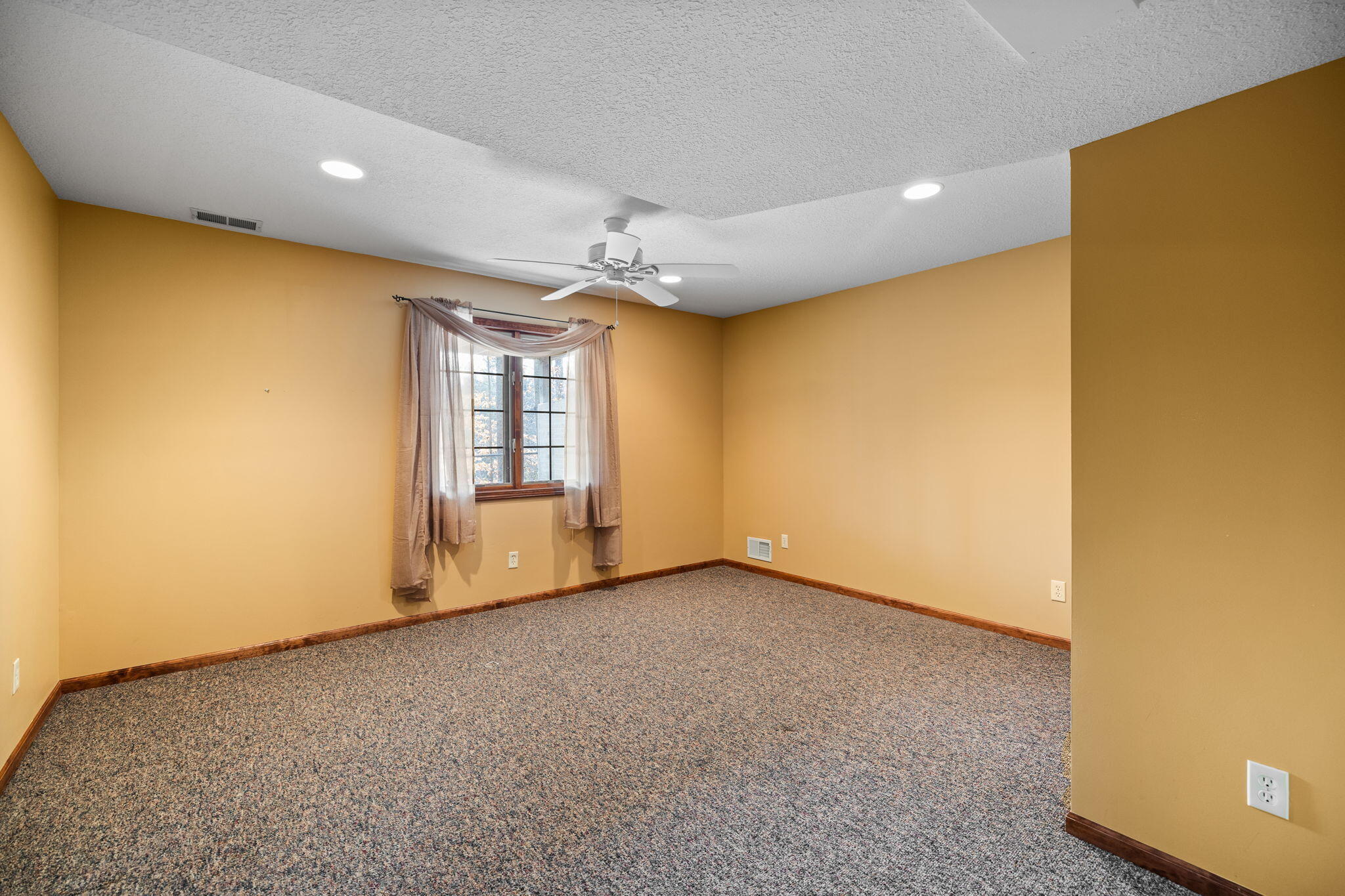 15445 Holly Drive Property Photo 31