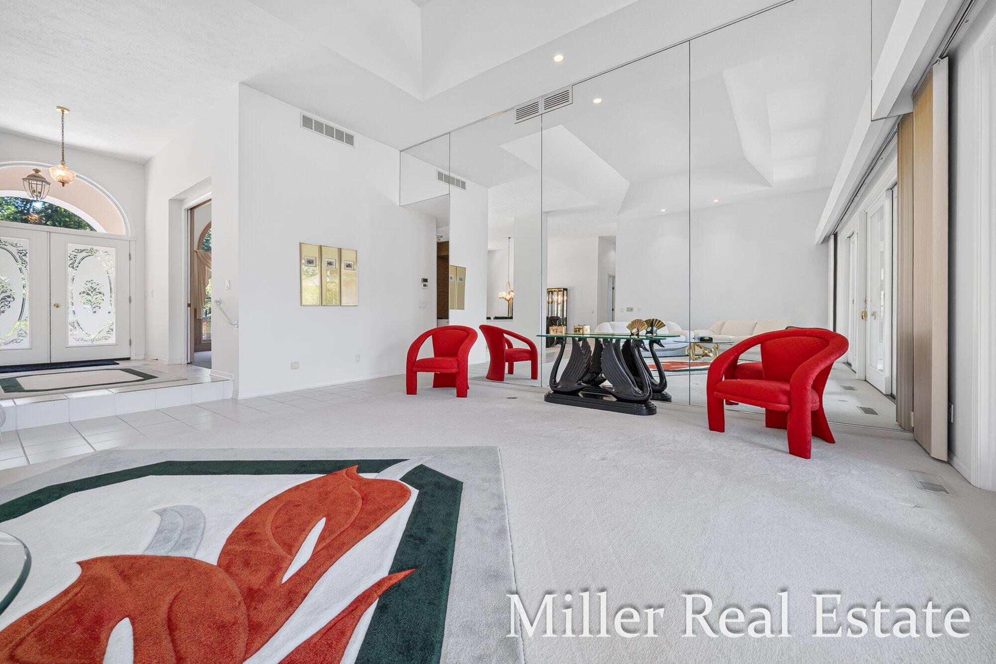 660 Indian Hills Drive Property Photo 9