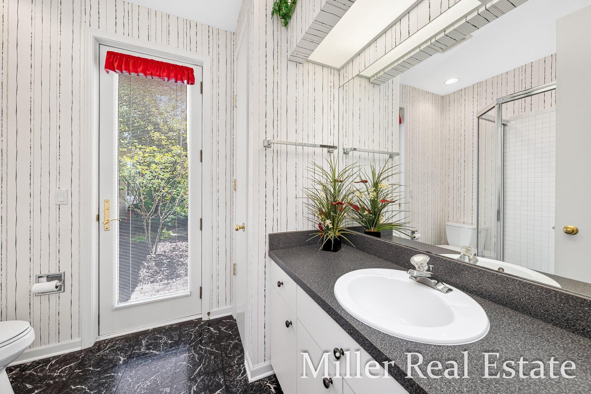 660 Indian Hills Drive Property Photo 33