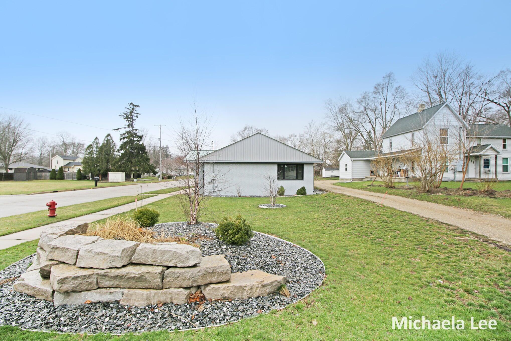 402 Thornton Street Property Photo 2