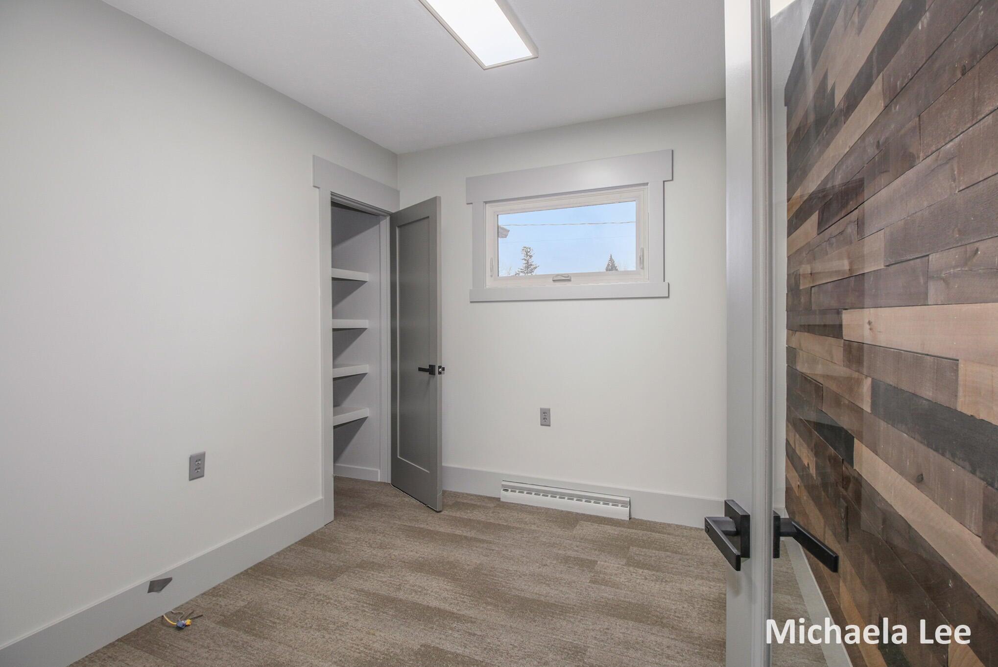 402 Thornton Street Property Photo 7