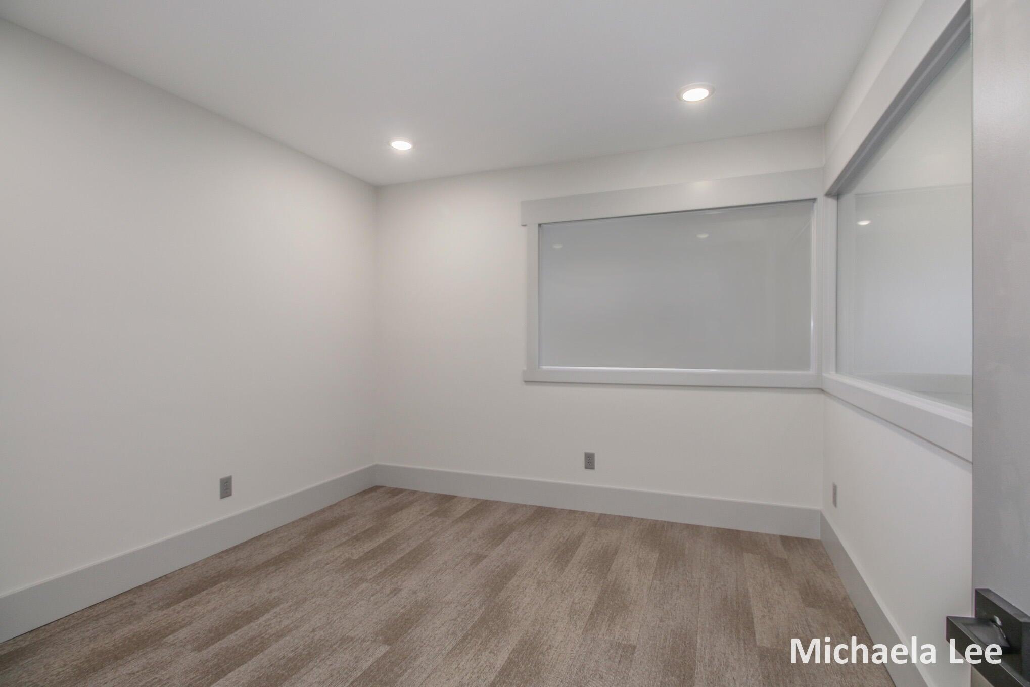 402 Thornton Street Property Photo 11