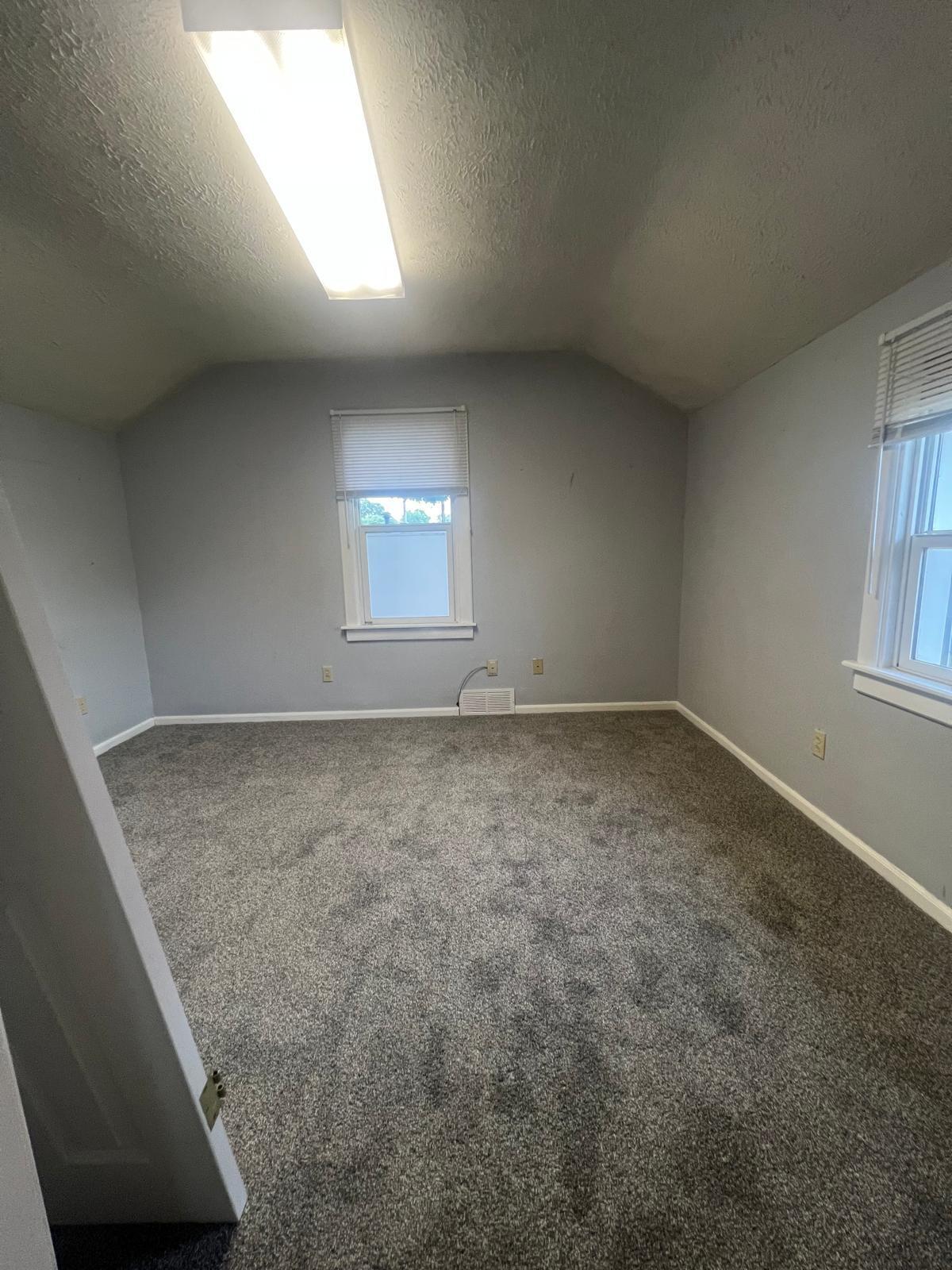 4108 S Cedar Street Property Photo 6
