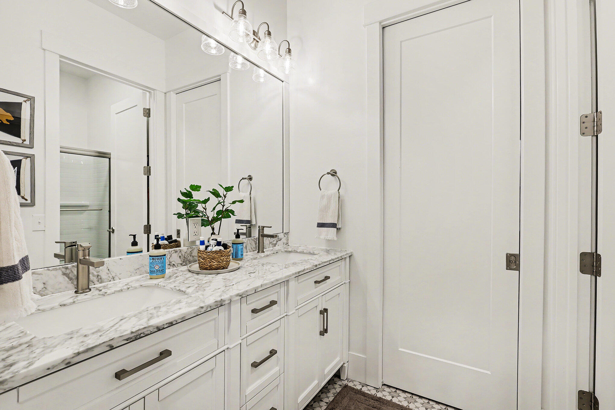 15080 Steve's Drive Property Photo 15