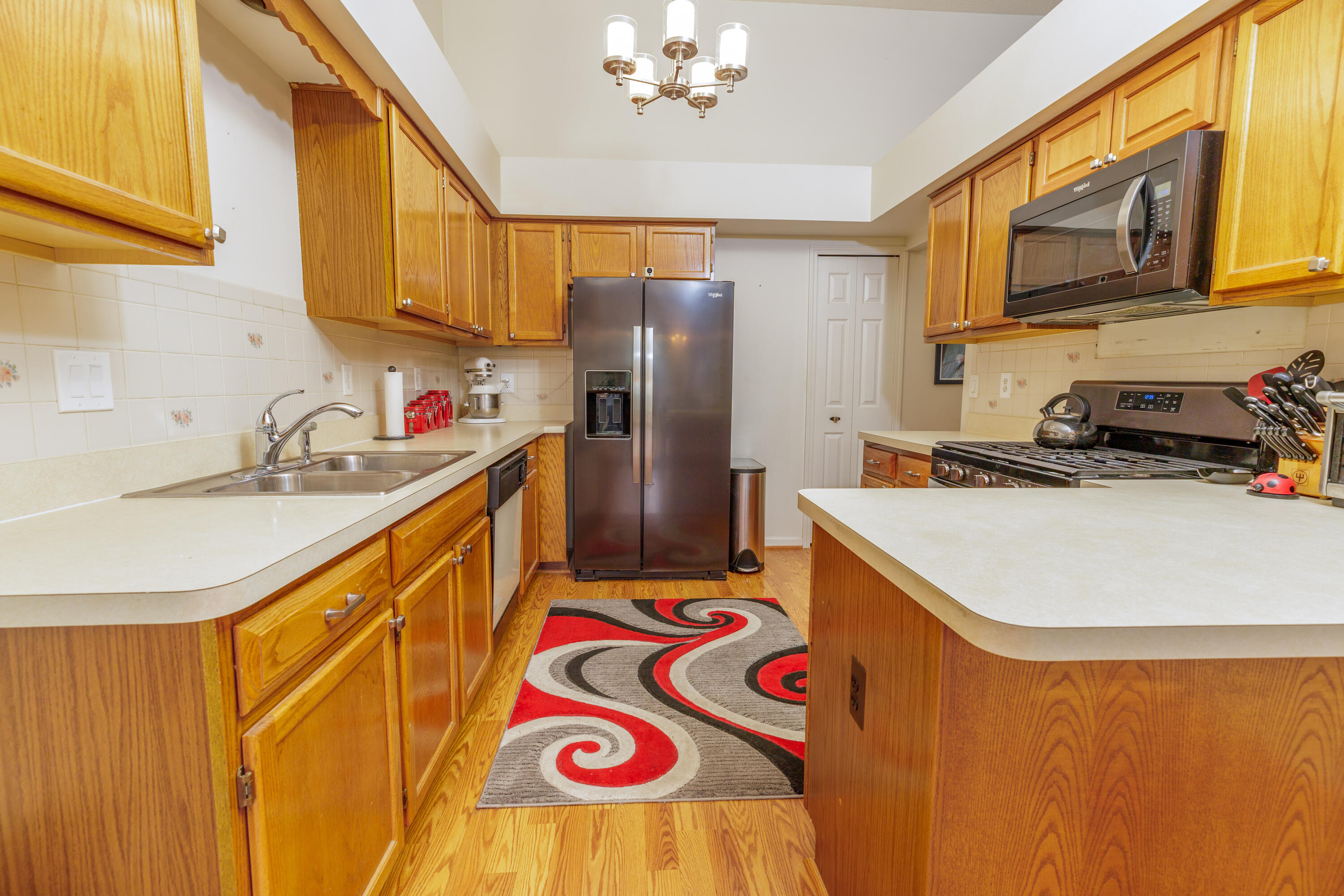 40049 Rolling Green Court Property Photo 12