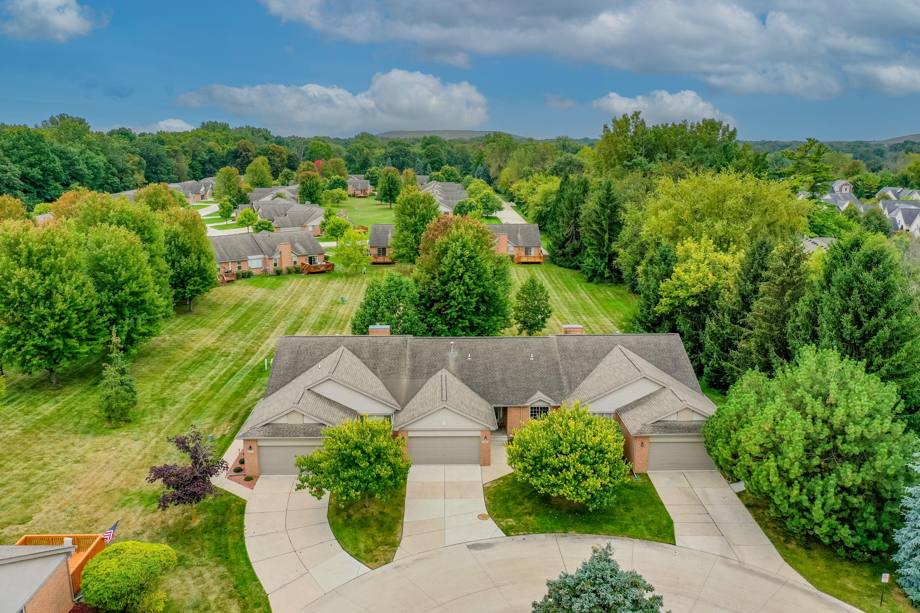 40049 Rolling Green Court Property Photo 31