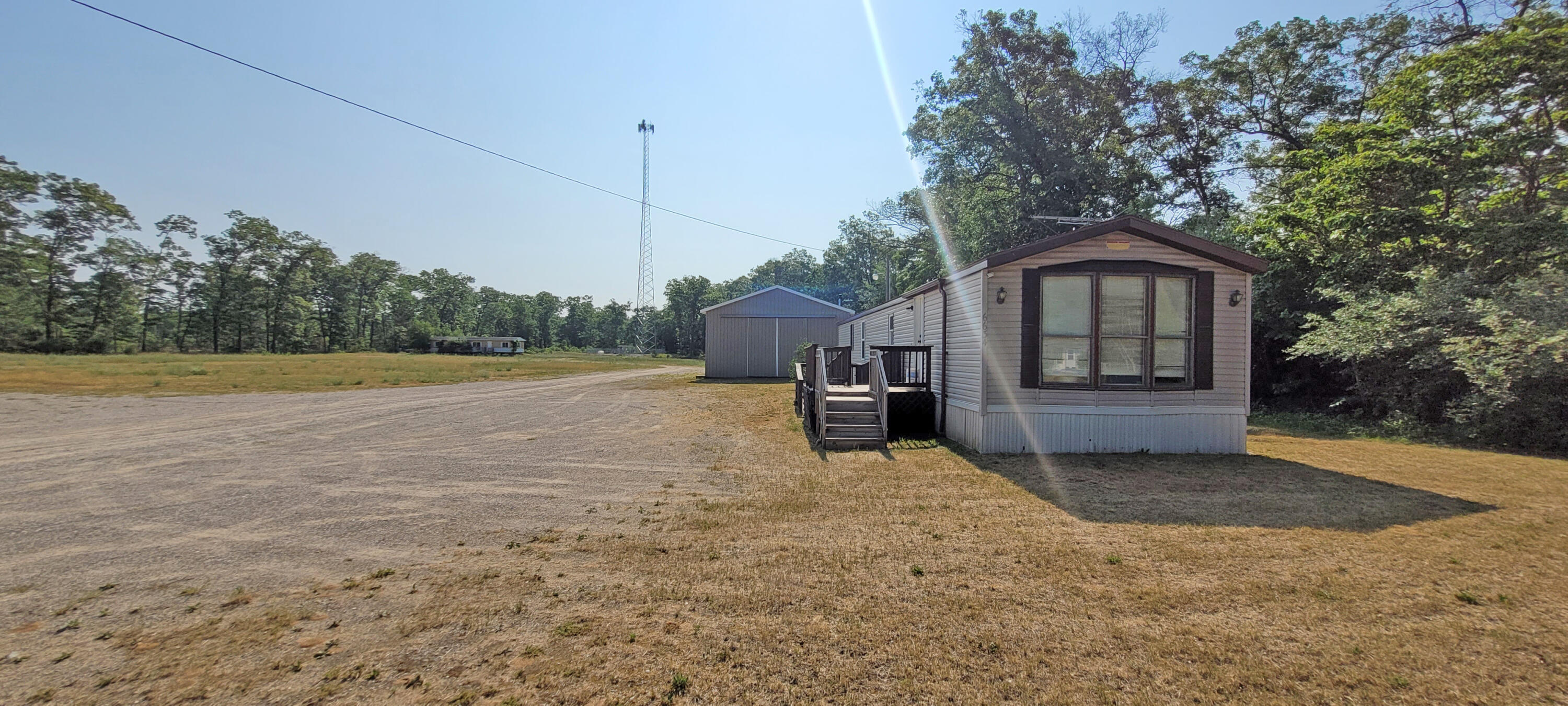 6634 N Woodbridge Road Property Photo 6