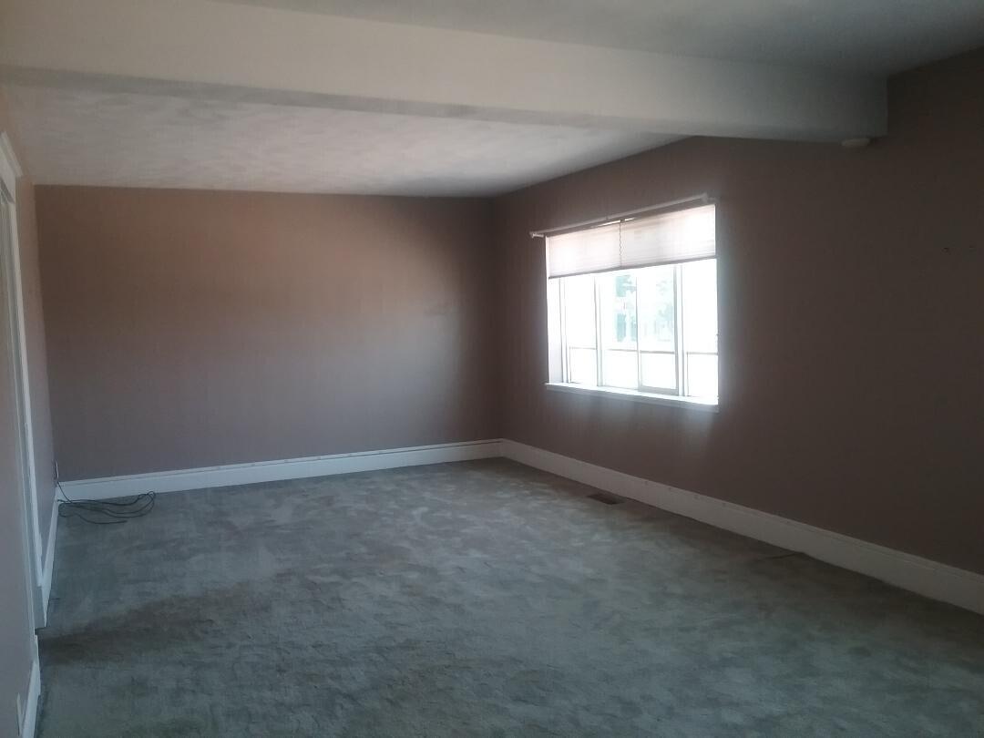 313 Main Street Property Photo 8