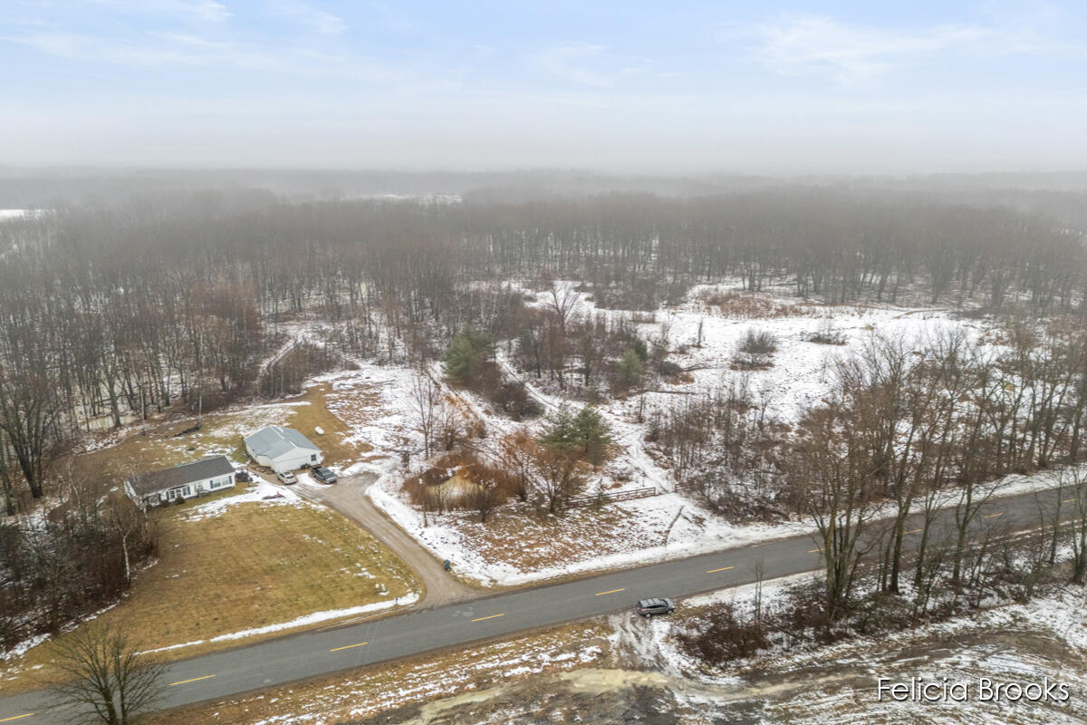 17590 Pine Lake Avenue Ne Property Photo 2