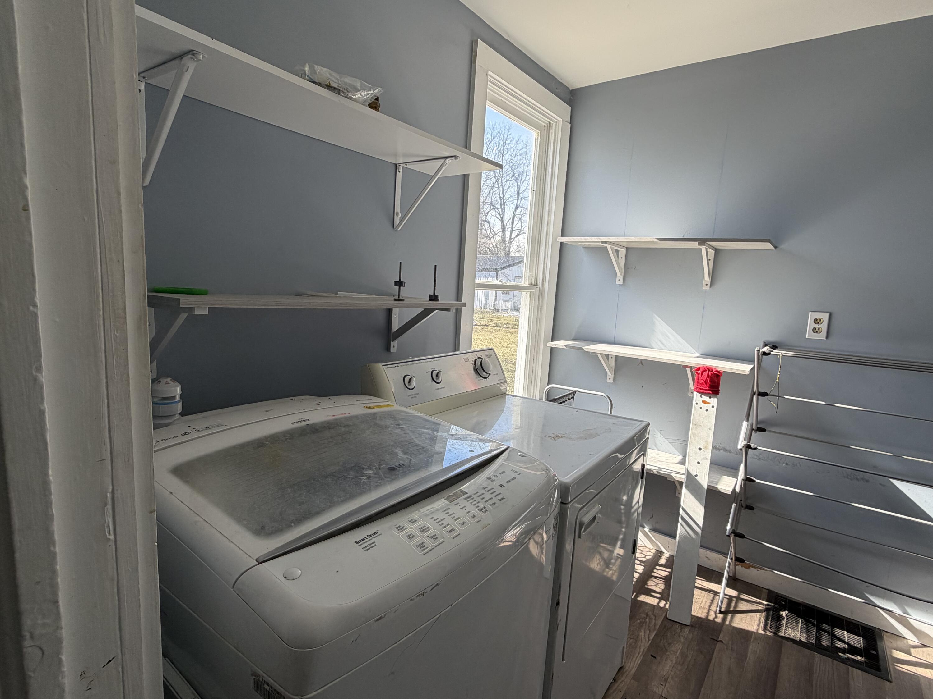 235 N Nottawa Street Property Photo 9