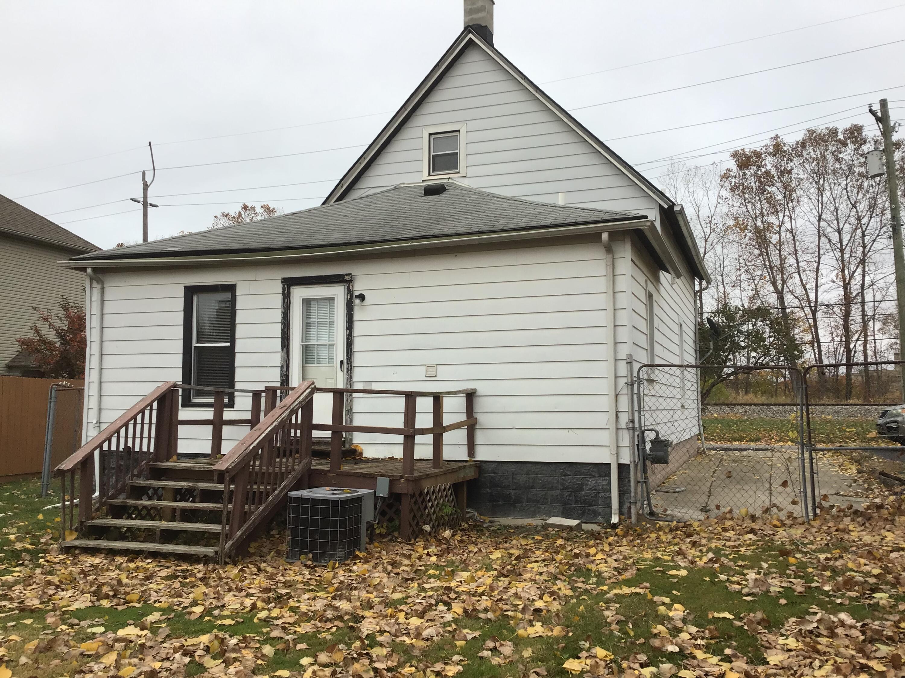 3152 9th Street Property Photo 2