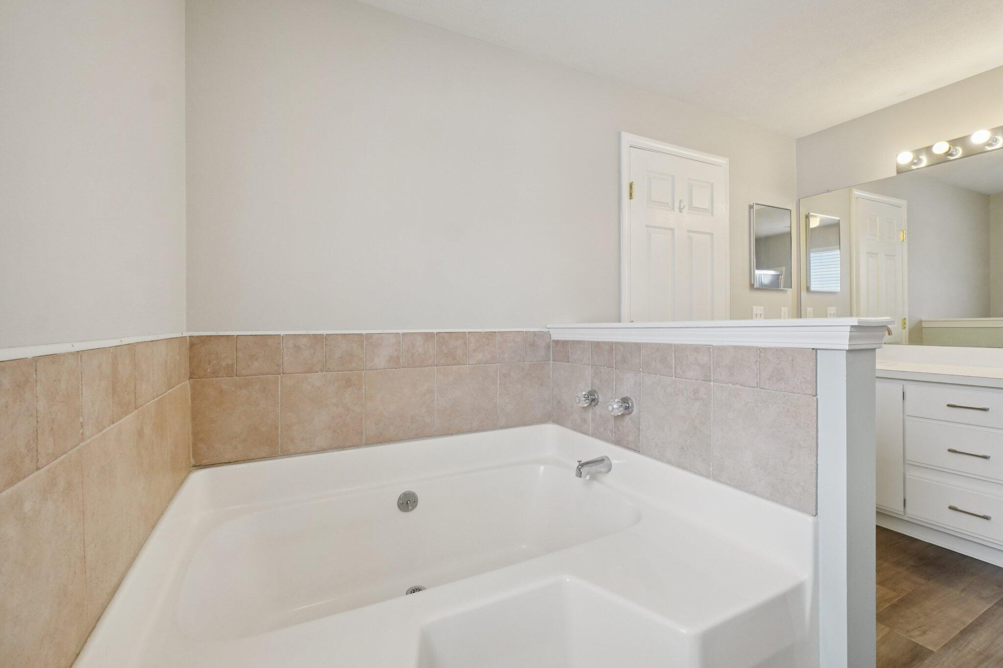 1764 Weatherstone Drive Property Photo 19