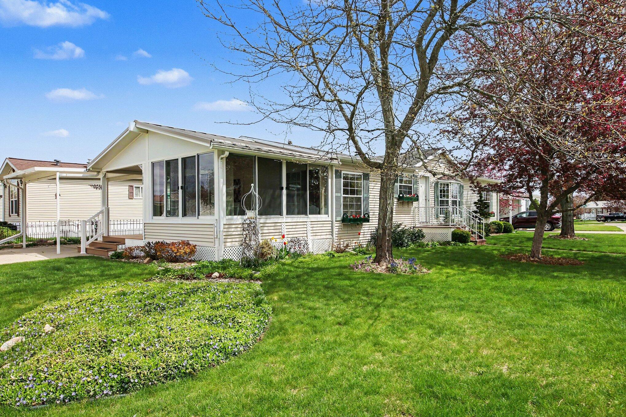 1330 Windridge Lane Property Photo 3