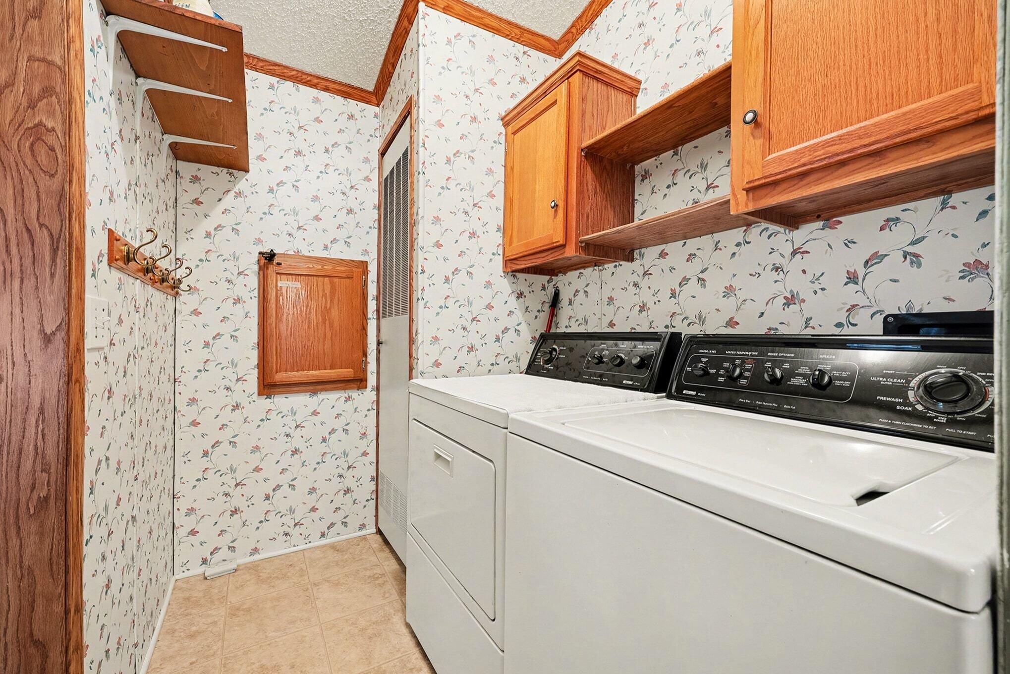 1330 Windridge Lane Property Photo 17