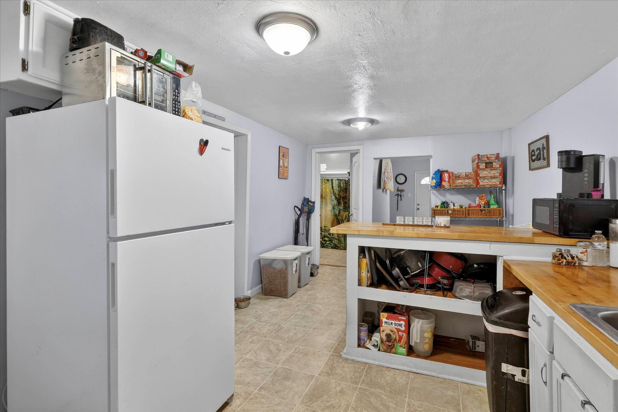 620 E Green Street Property Photo 5